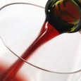 Chine: le vin en pleine expansion La consommation et la production de vin est en pleine augmentation en Chine. Premier marché à l'exportation des vins de Bordeaux, il s'agit d'un débouché majeur pour la filière, mais pas exempt de risques, qu'ils soient liés à la qualité des crus, à la compétence des partenaires ou en termes de propriété.