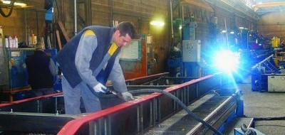 L’industrie en pleine effervescence Relocalisations, management, financement… Les industriels font face à de nombreux changements économiques et sociaux. Business et Marchés propose un panorama de six points d’actualité, approfondis ces dernières semaines sur le...