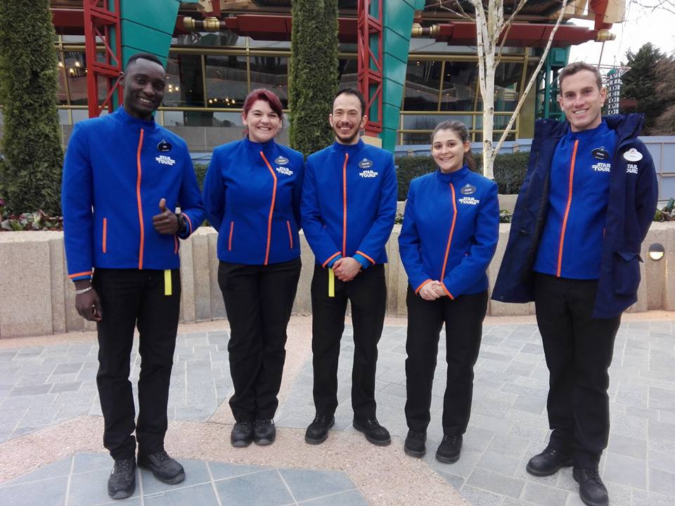 Star Tours : l'aventure continue - Disneyland Paris - Nouveaux constumes des cast-members