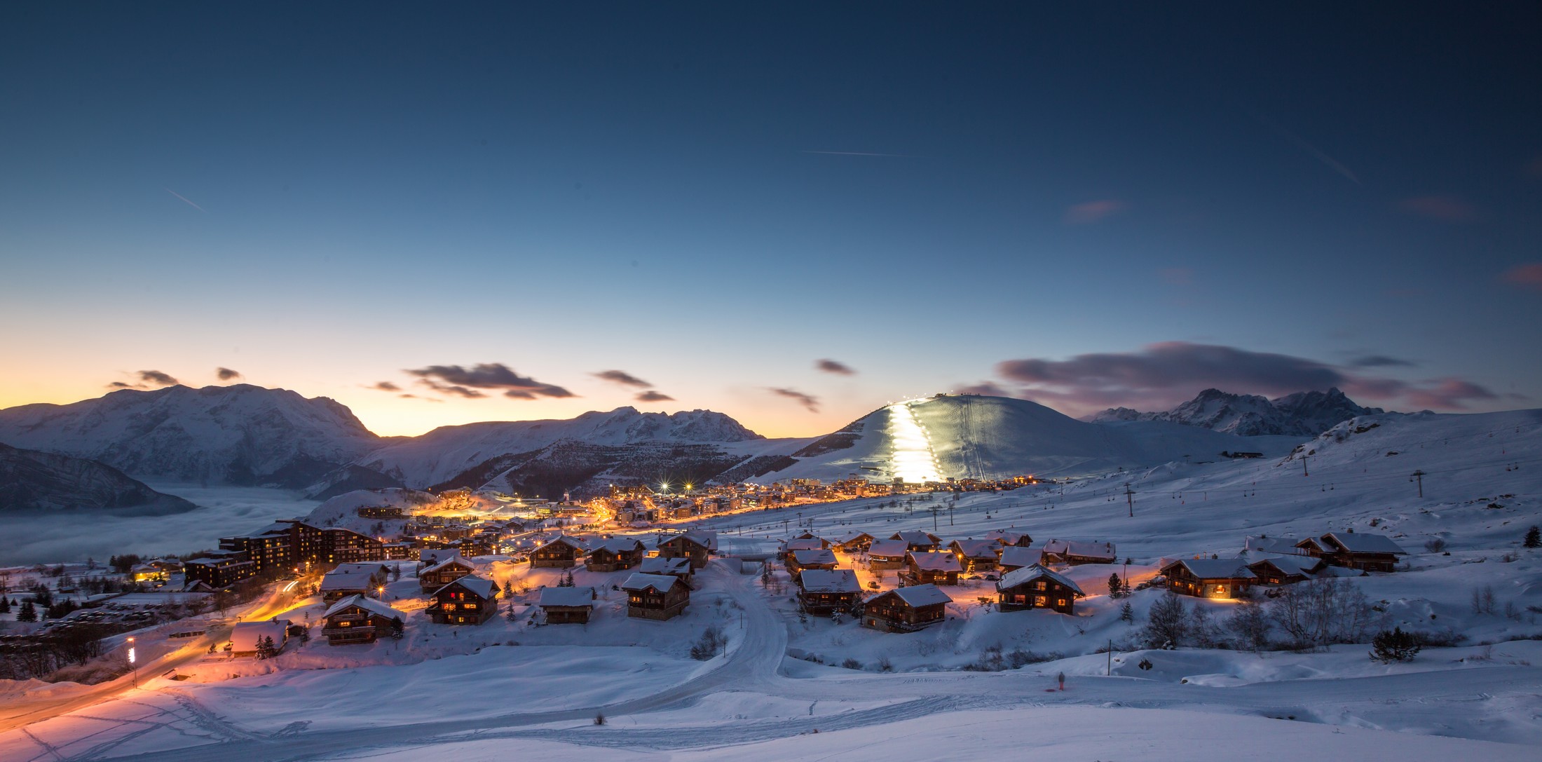 L'Alpe d'Huez - Vue nocturne de la station