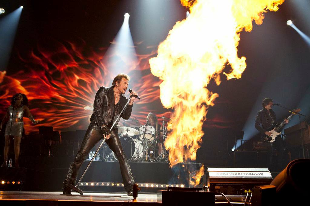 Johnny Hallyday allume le feu