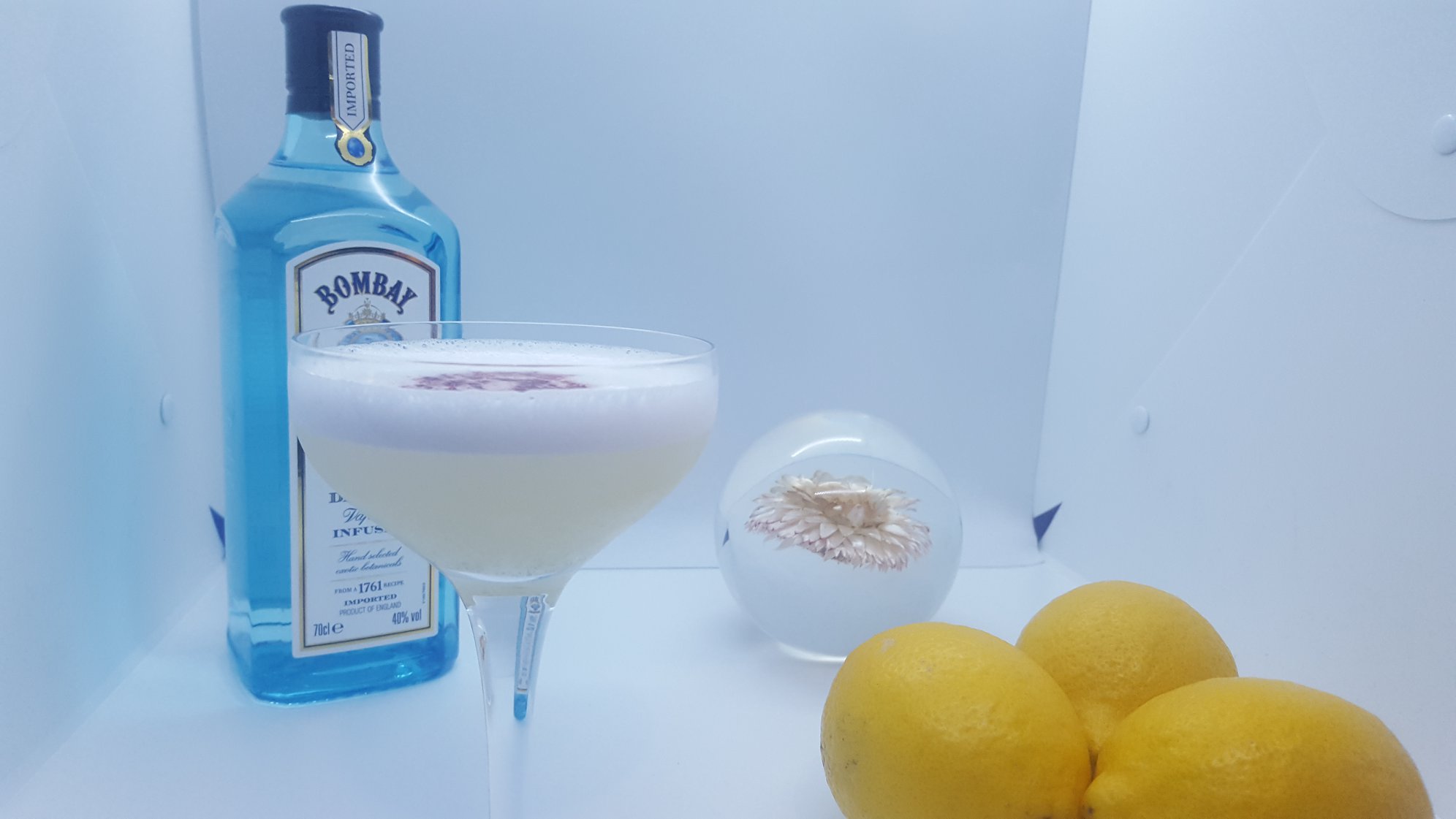 Gin Bombay Sapphire - Canvas Bar Paris