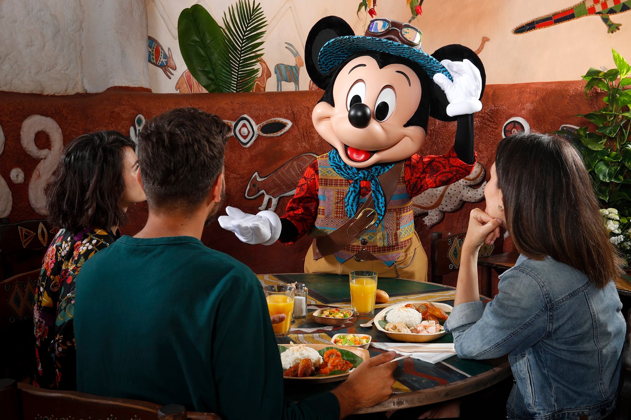 Repas africain avec Mickey - Festival du Roi Lion - Disneyland Paris