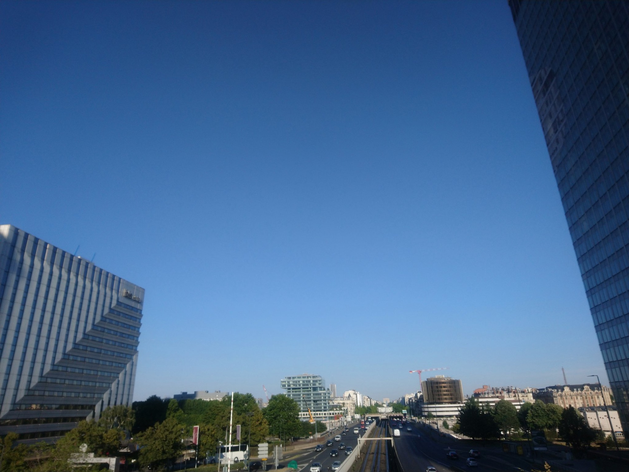 Vue La Défense vers Paris -Oxygen La Défense