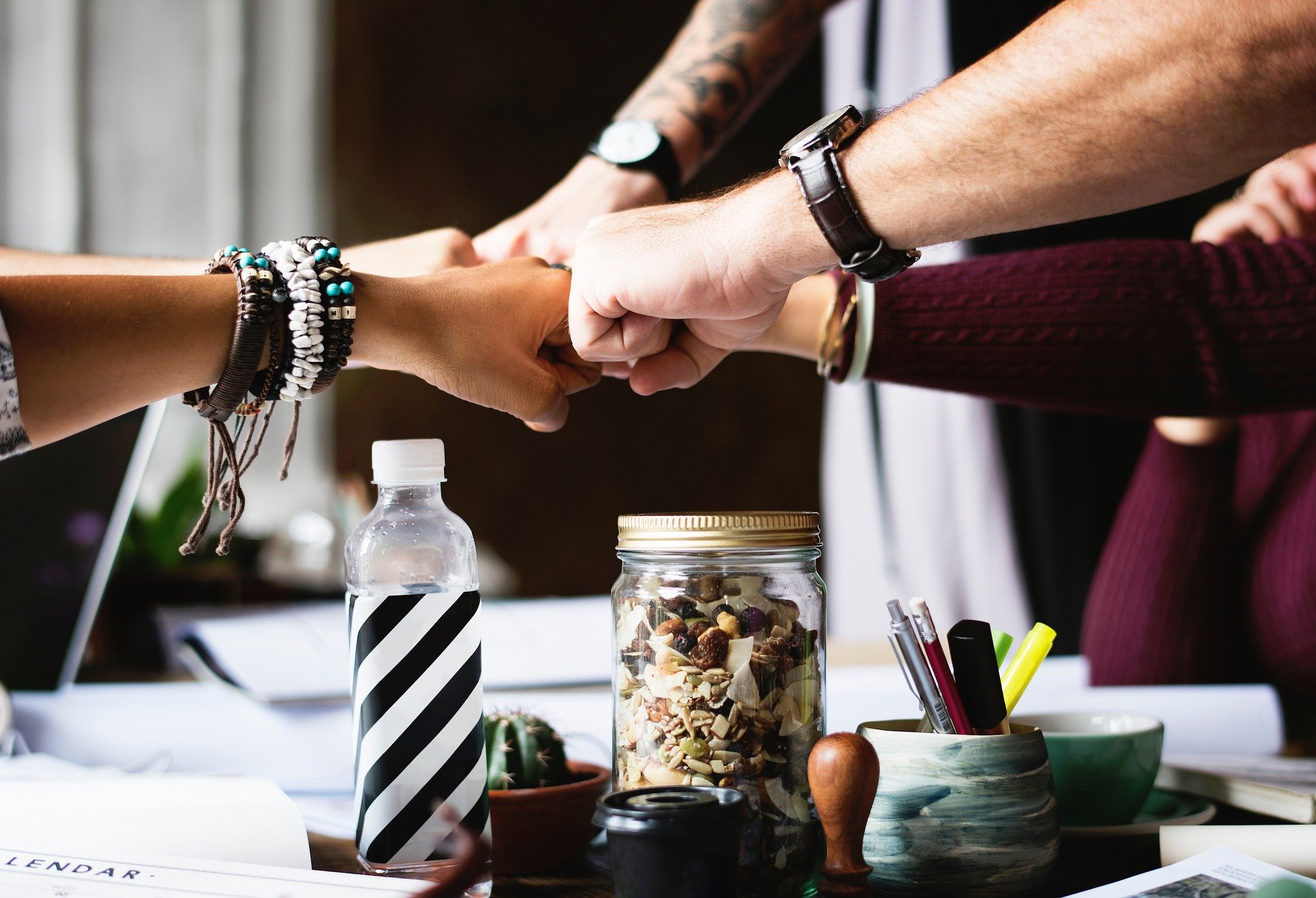 Solidarité et entraide entre amis