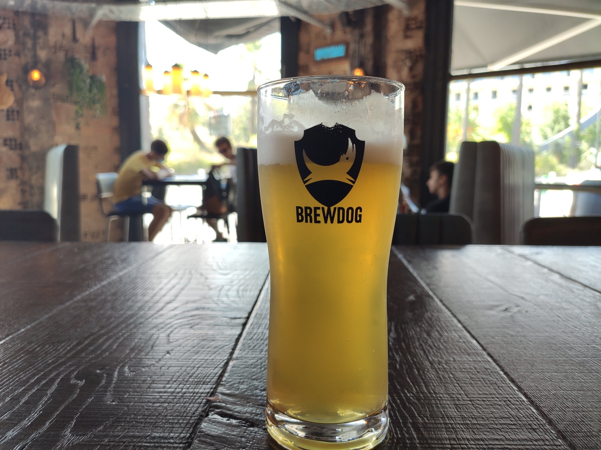 Pinte de bière - BrewDog Nice