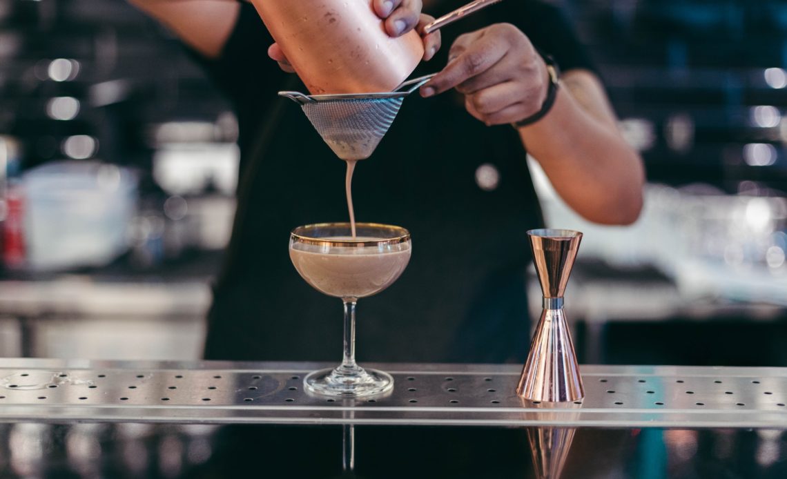 Bartending - Cocktail au shaker filtré