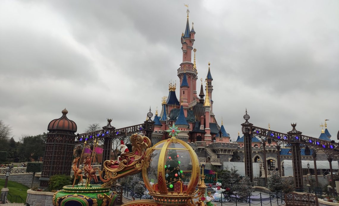 Mickey et sa parade étincelante de Noël - Disneyland Paris - Novembre 2021