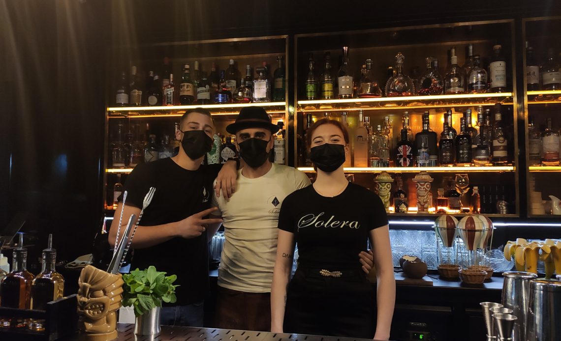 Bartenders au Solera Paris - Bar à cocktails
