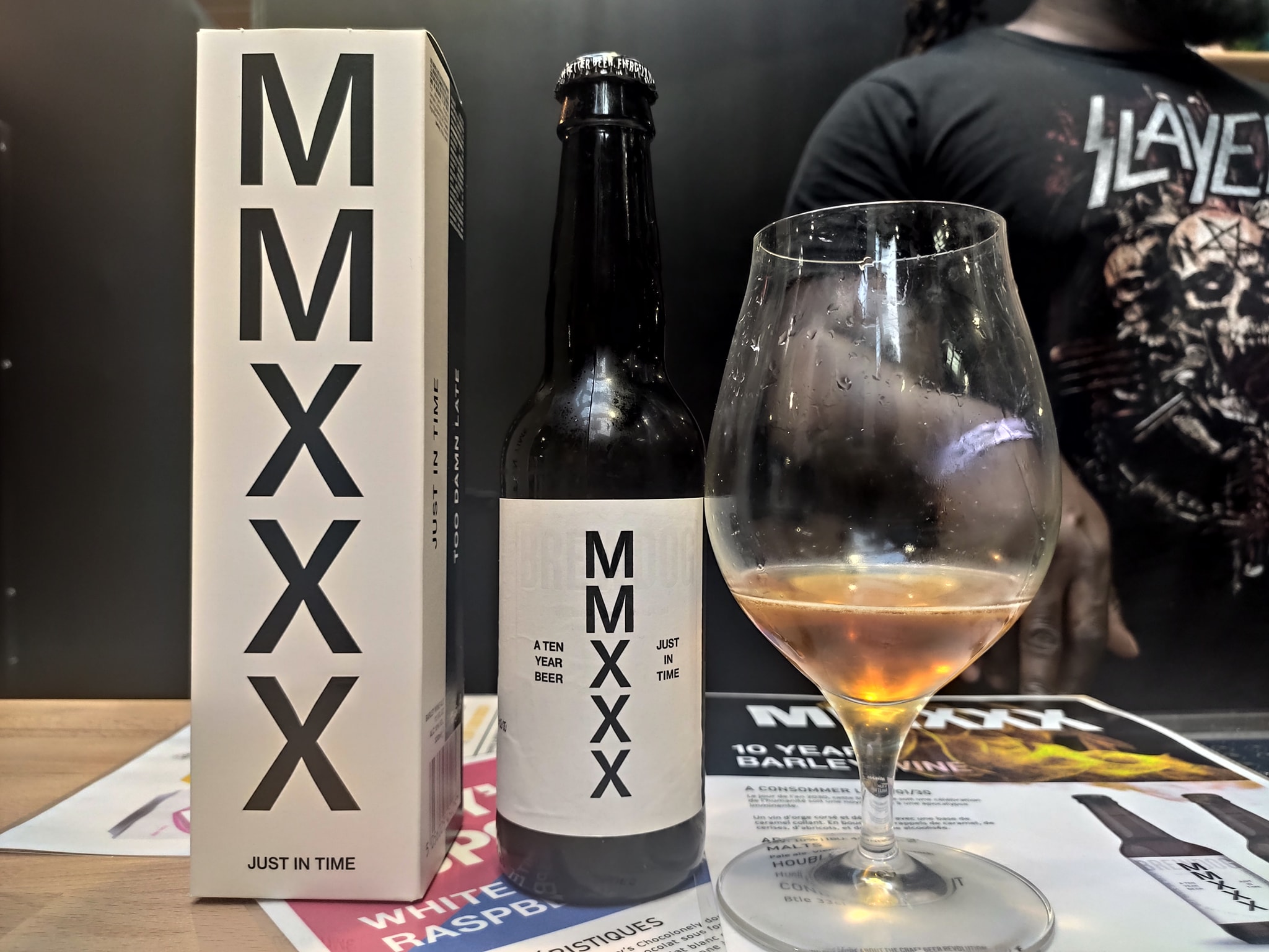 Bière BrewDog MMXXX en dégustation