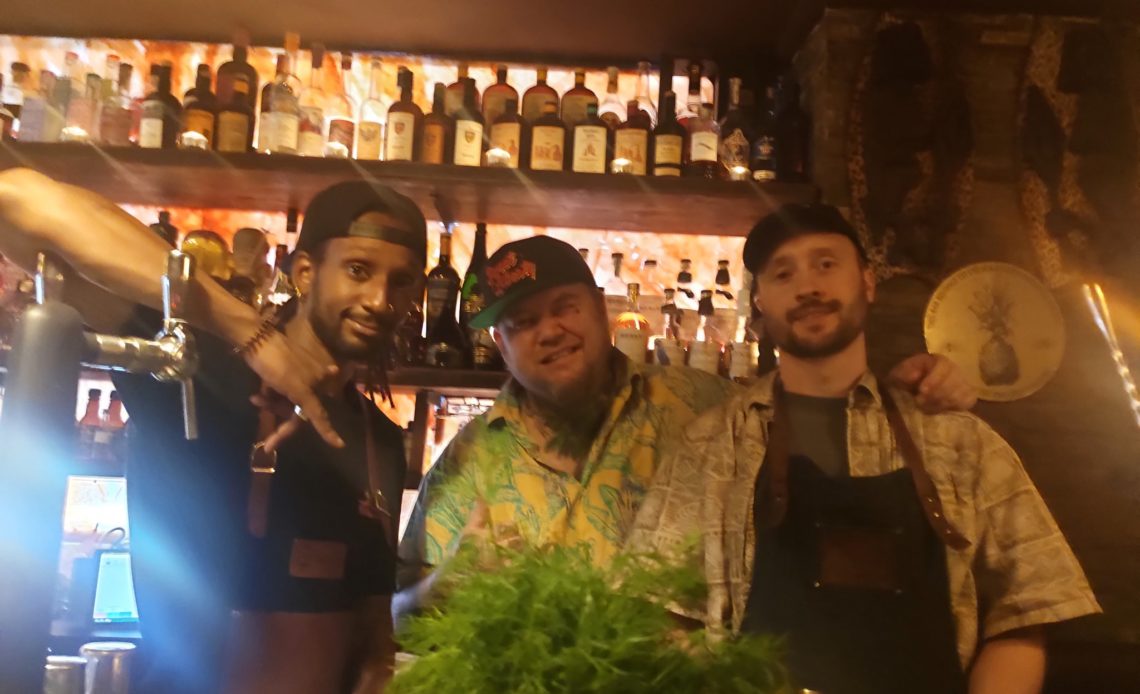 Equipe du bar Dirty Dick - Paris
