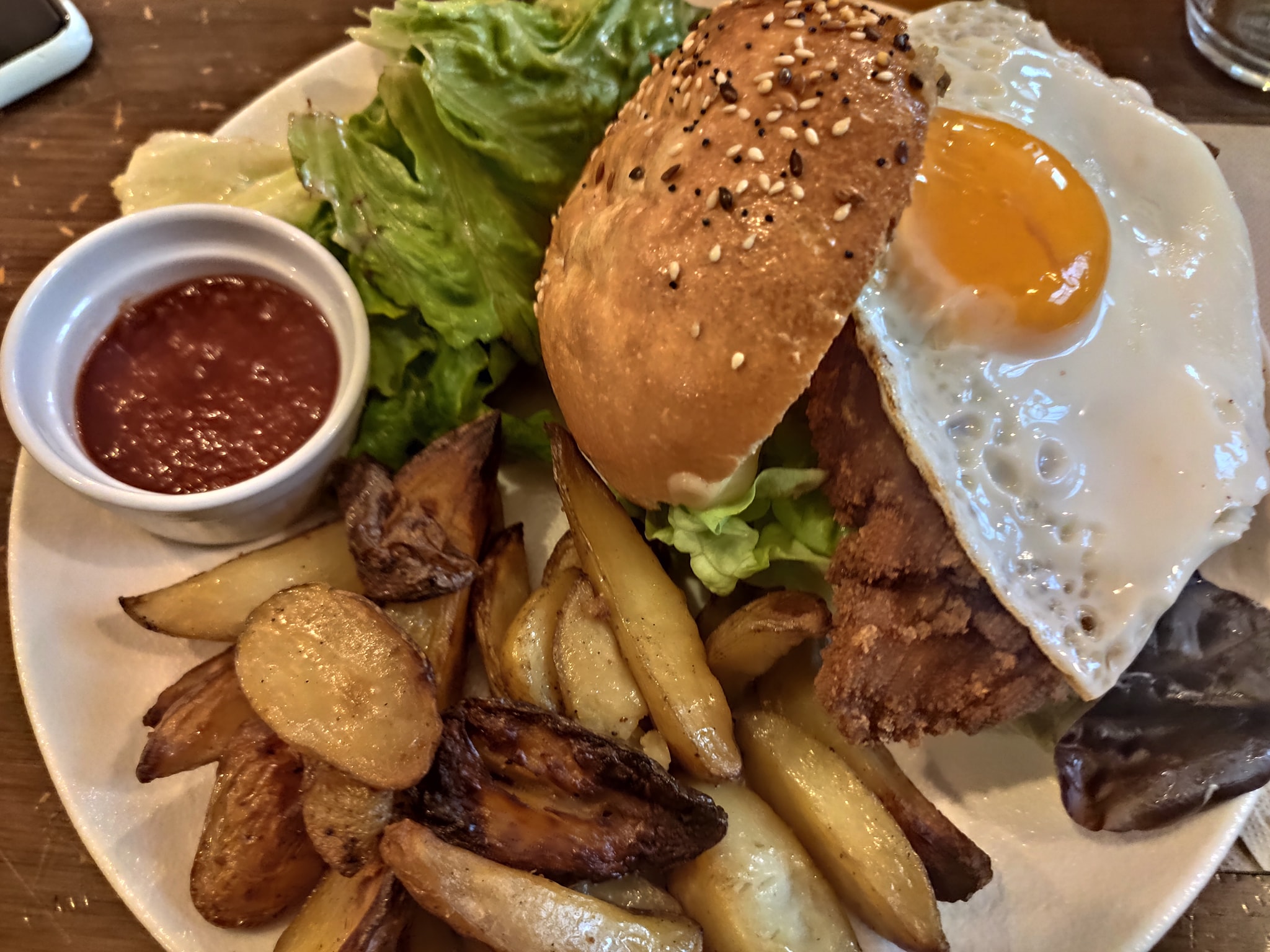 Burger à l'œuf bio - La Cantine Arkose Nation