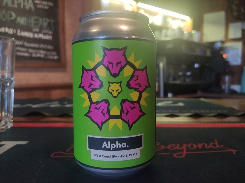 Bière Alpha - West Coast IPA - Wells & Co - The Bombardier (Paris)