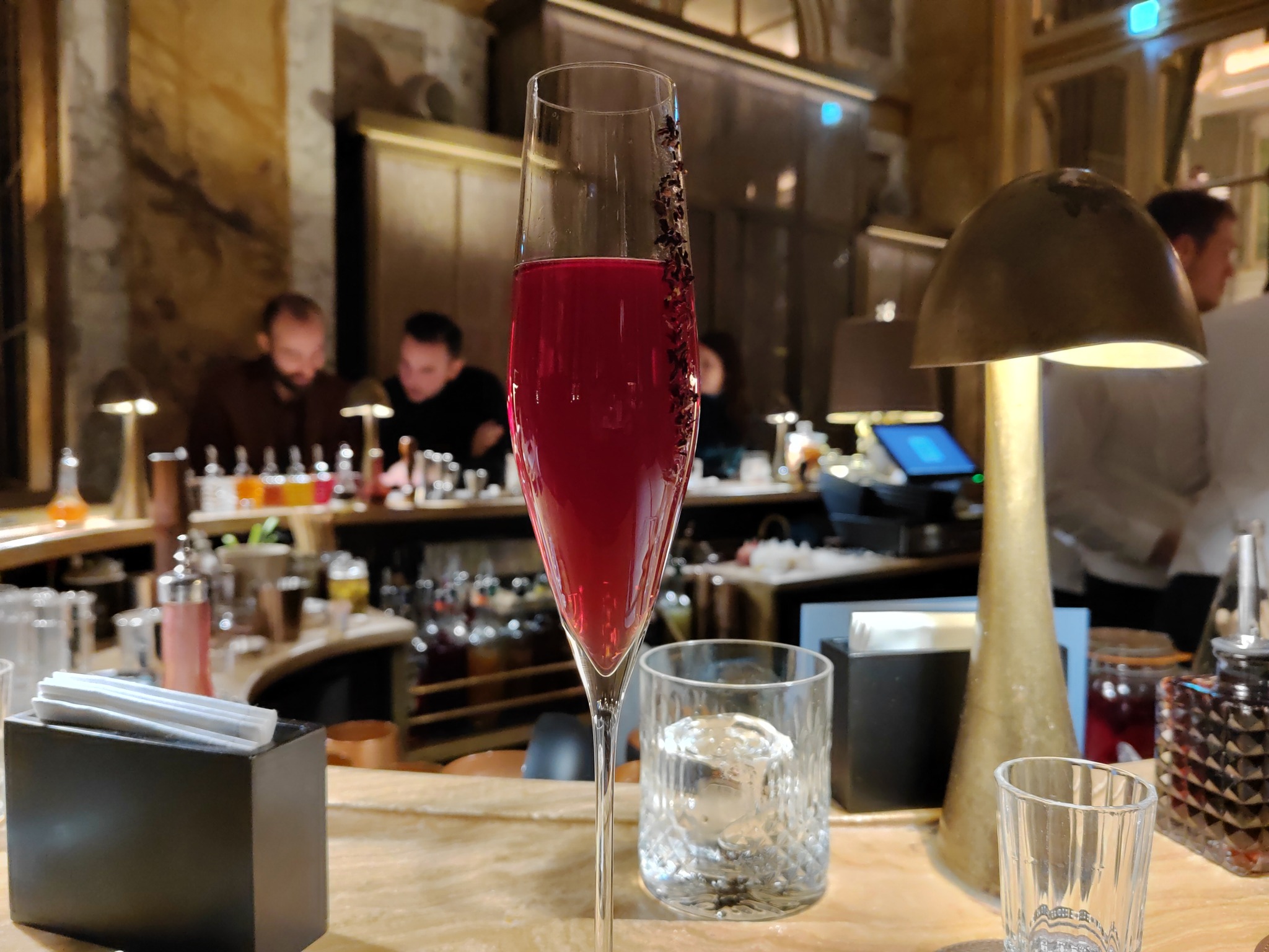 La Distinguée (cocktail) - Bar Les Ambassadeurs - Hôtel de Crillon