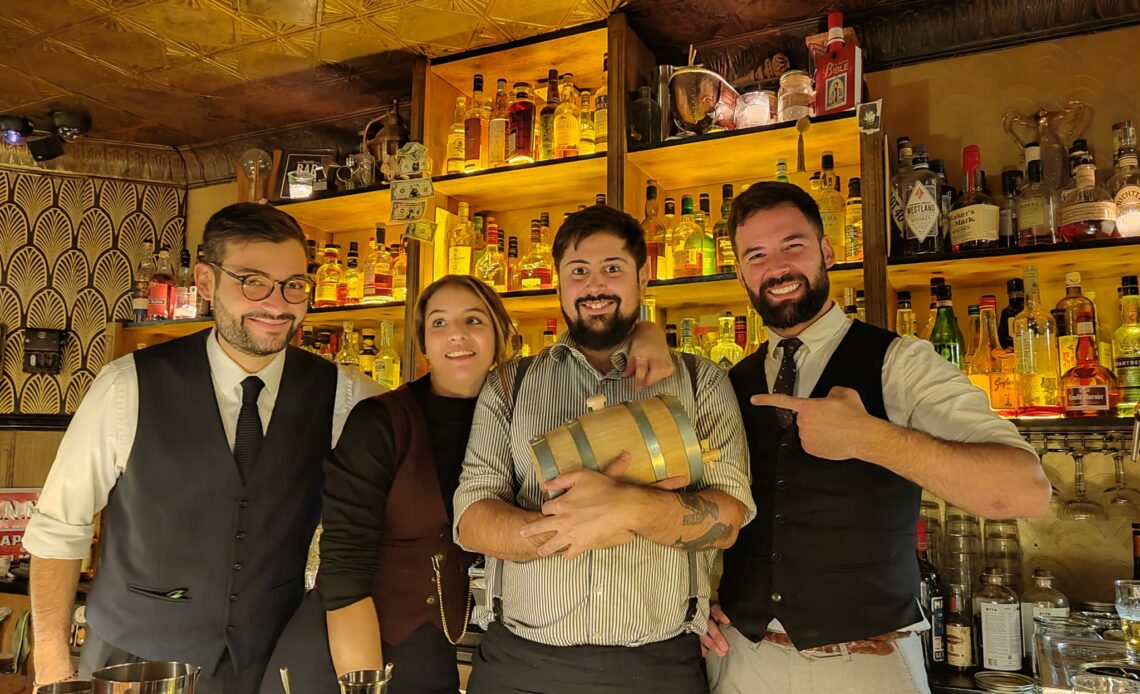 Moonshiner - Equipe du bar à cocktails - Décembre 2022