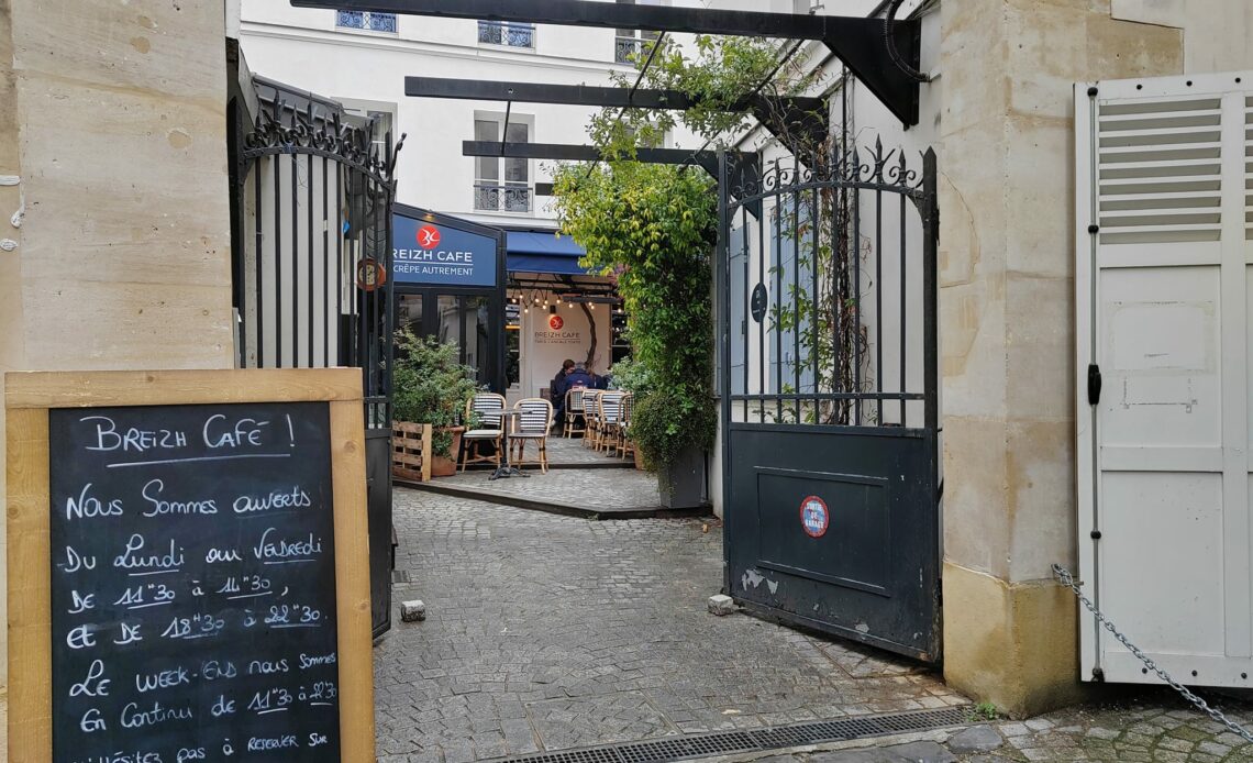 Breizh Cafe - Impasse des Carrières, Paris