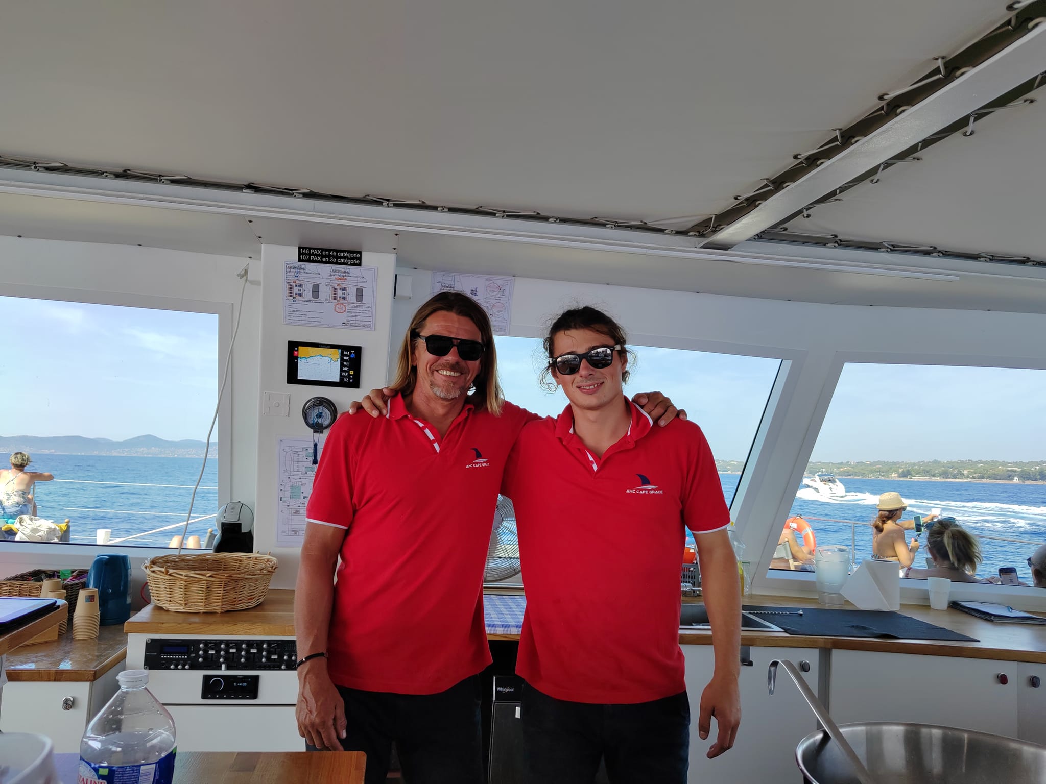 AMC Cape Grace - Matelots sur un maxi-catamaran au large de Saint-Raphaël (Var)