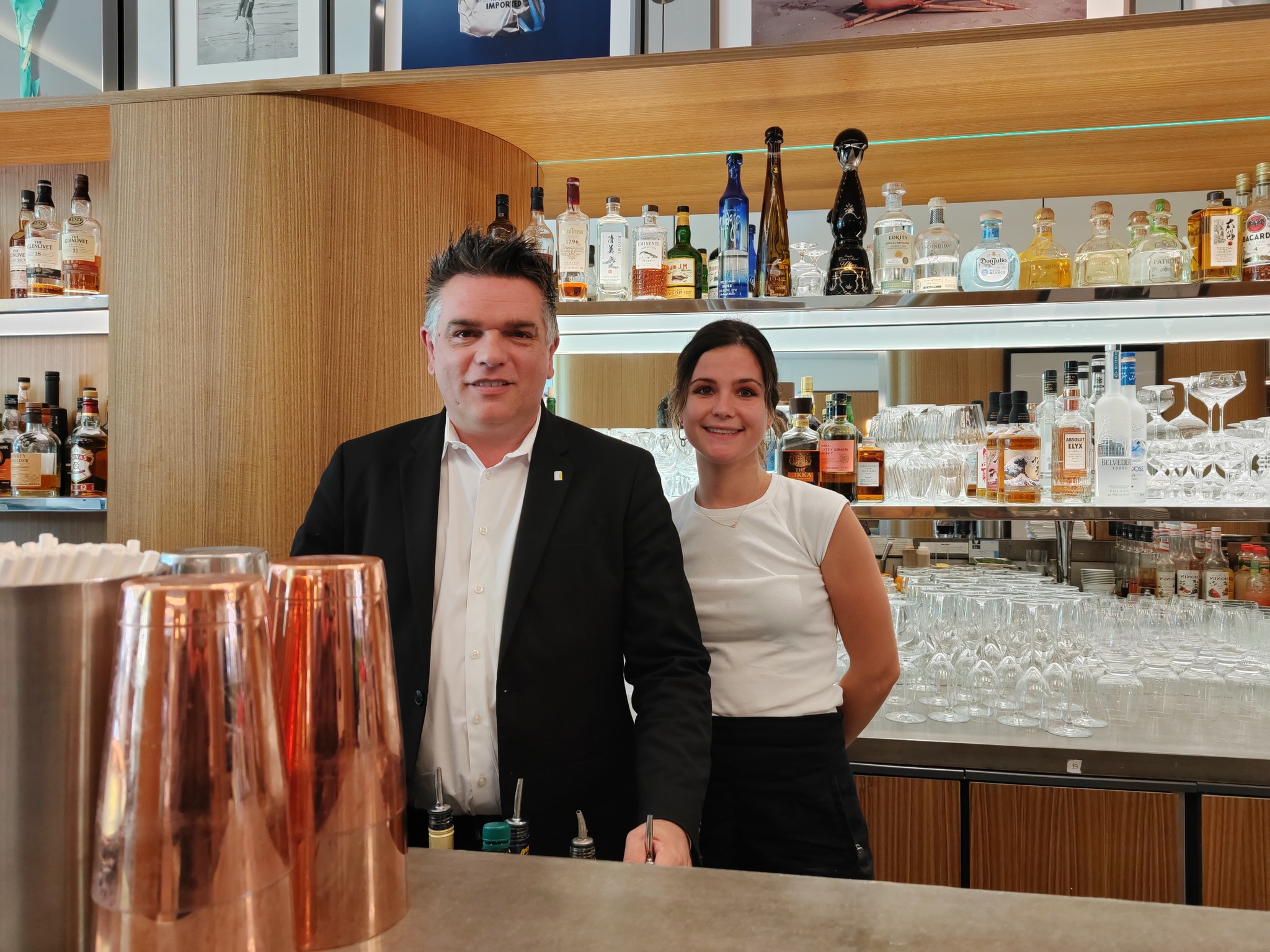 Equipe du bar de l'hôtel Mondrian - Cannes (Août 2023)