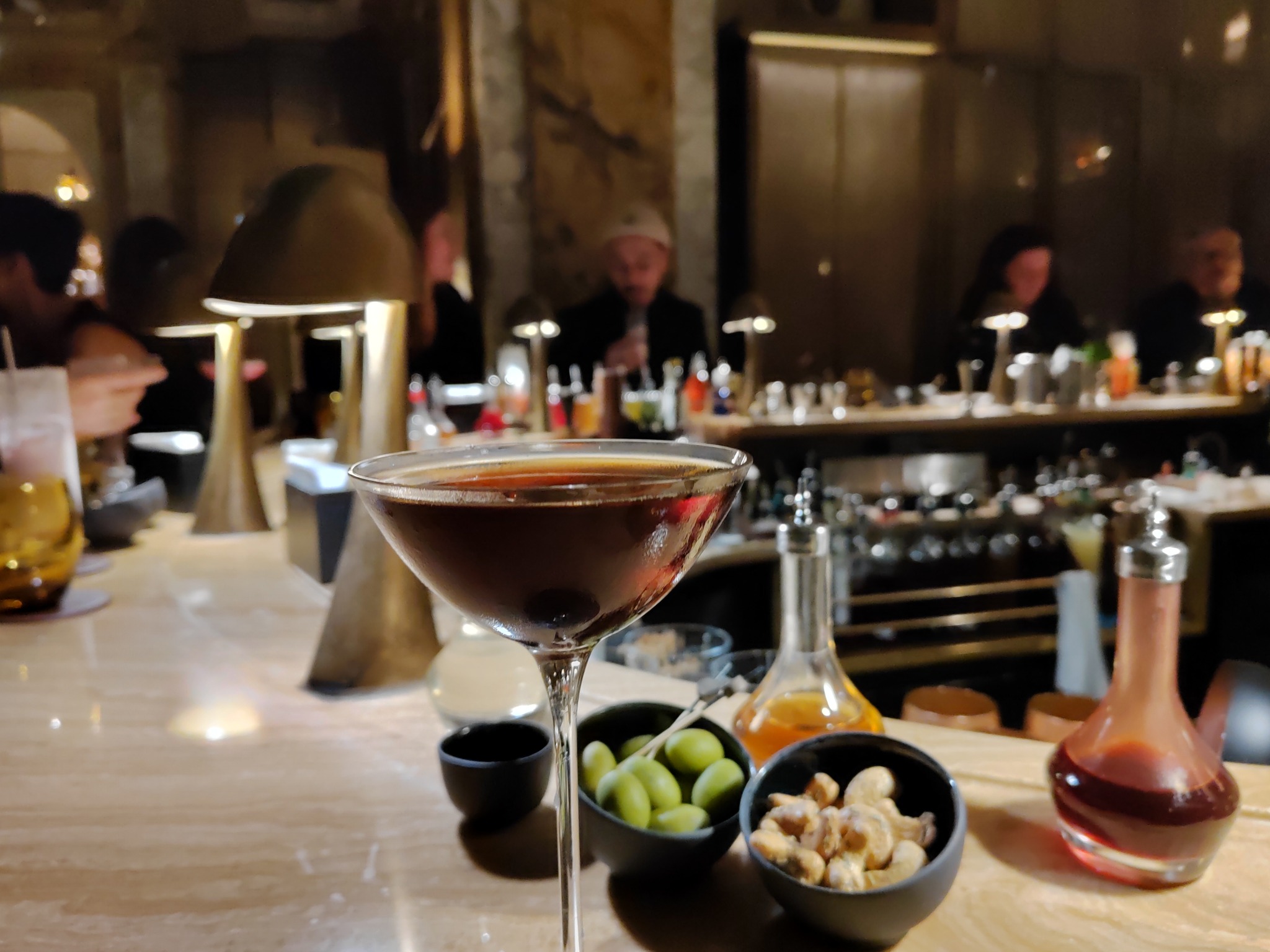 Bar Les Ambassadeurs - Hôtel de Crillon - Cocktail Walnut (menu A sens of taste, hiver 2023-24)