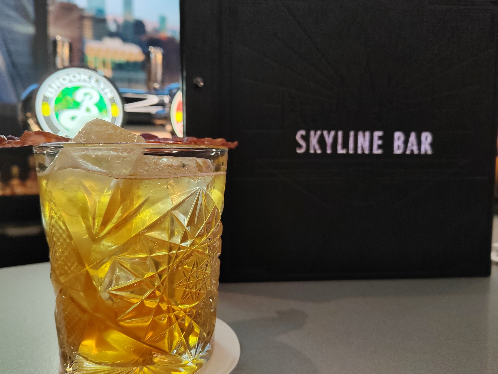 Skyline old fashioned - Hôtel New York - The Art of Marvel - Disneyland Paris