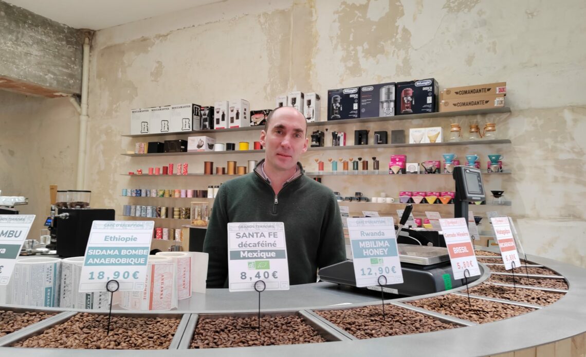 Anbassa - Torréfacteur de café - Boutique-atelier à Pantin - Sylvain Chauvineau