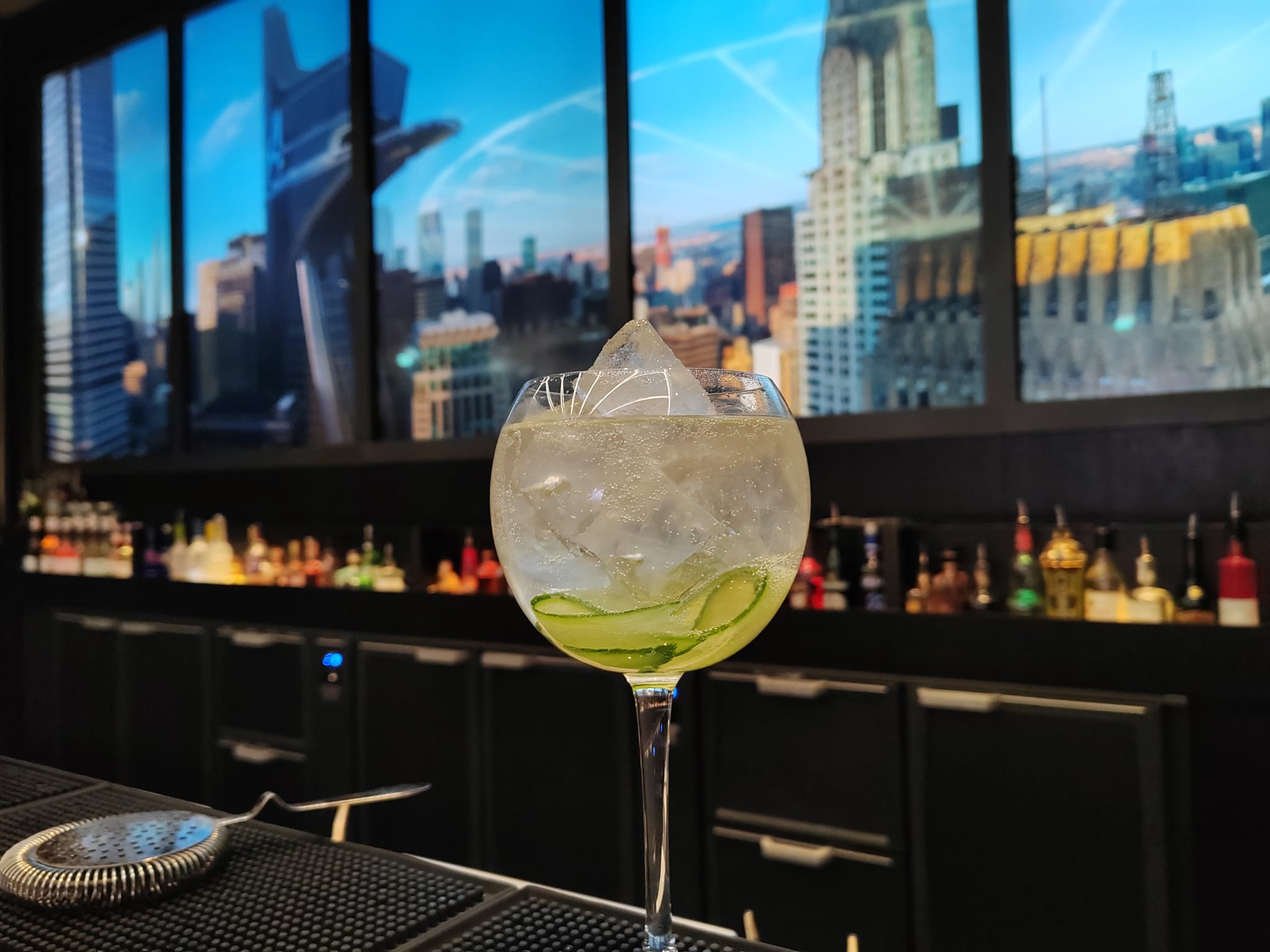 Celtic Tonic - Skyline Bar - Disney Hotel New York - The Art of Marvel