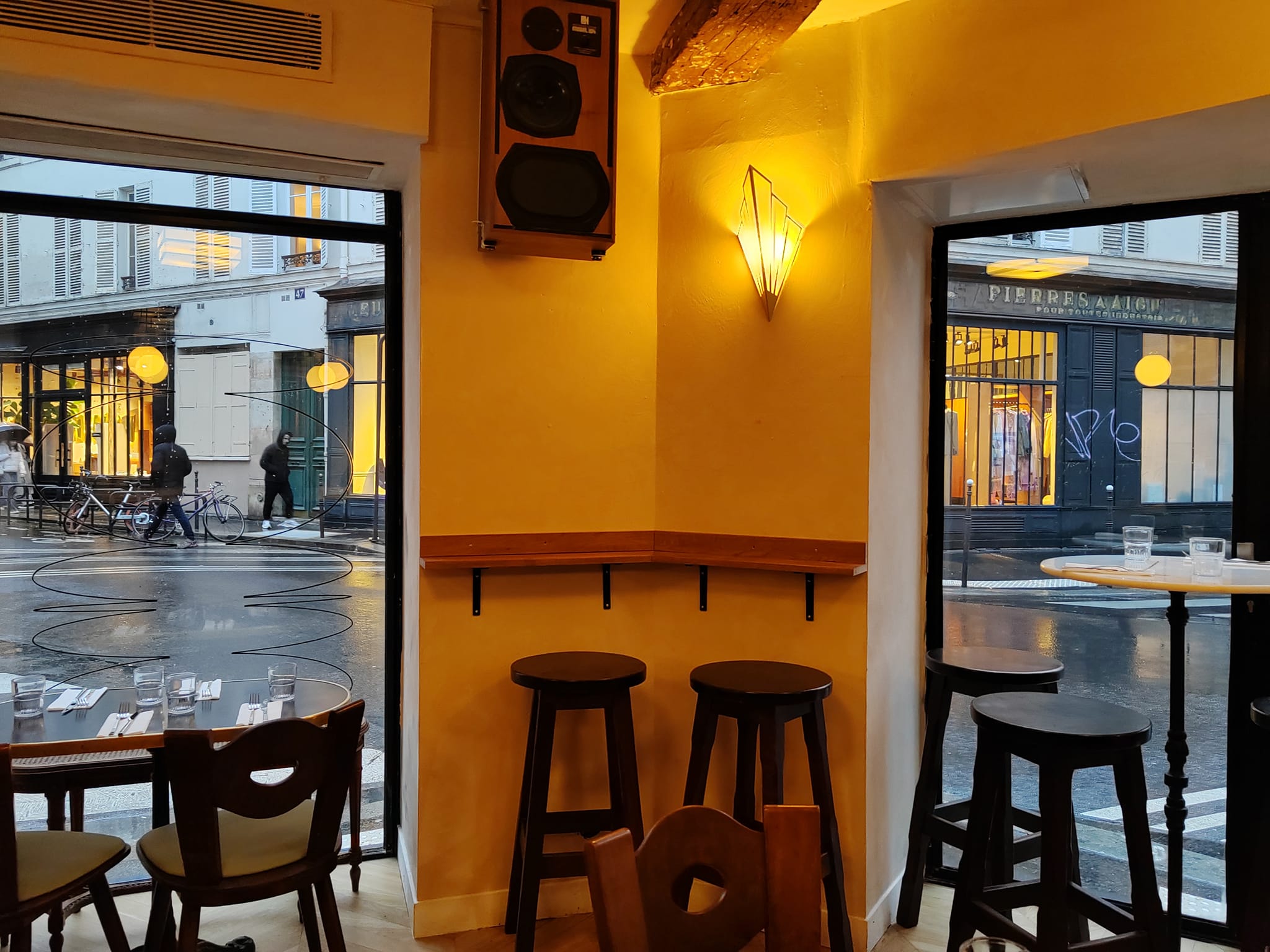 Bar-restaurant Mesures, rue de Saintonge, Paris 3
