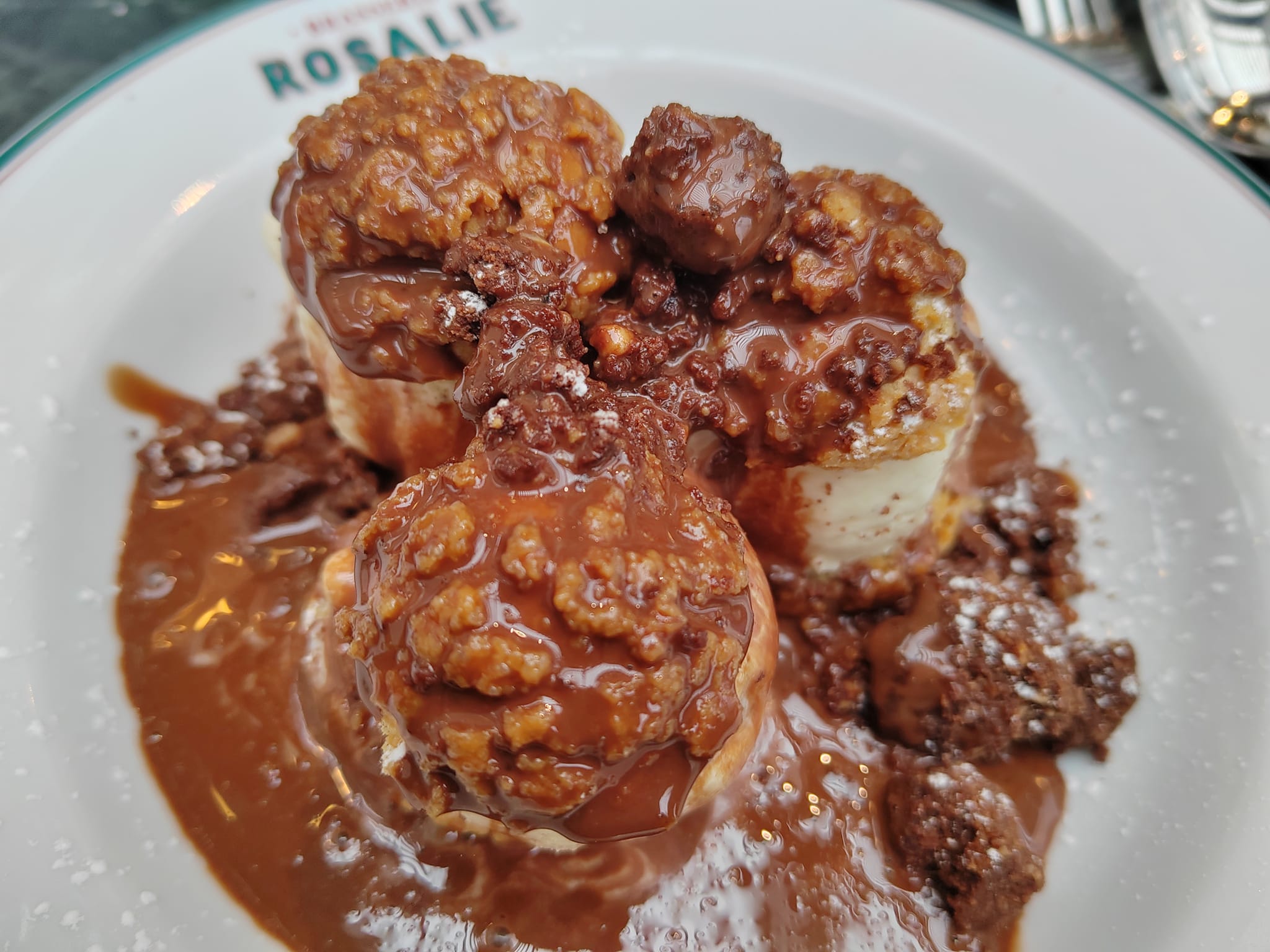 Profiteroles - Brasserie Rosalie (Disney Village)