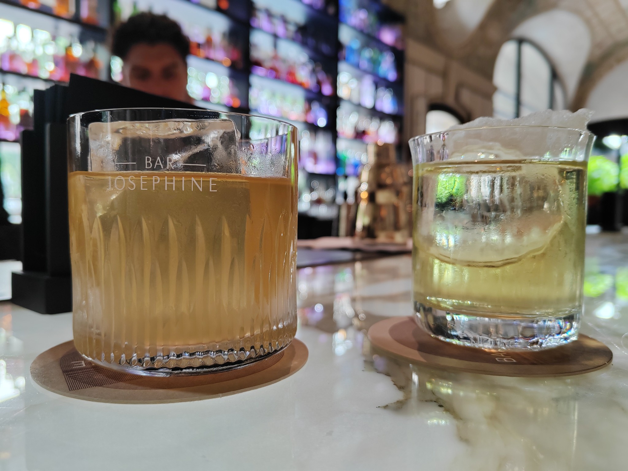 La Seine, la scène, la scène - Electric Callas - Menu 2025 - Bar Joséphine - Mandarin Oriental Lutetia (Palace Paris 6ème)