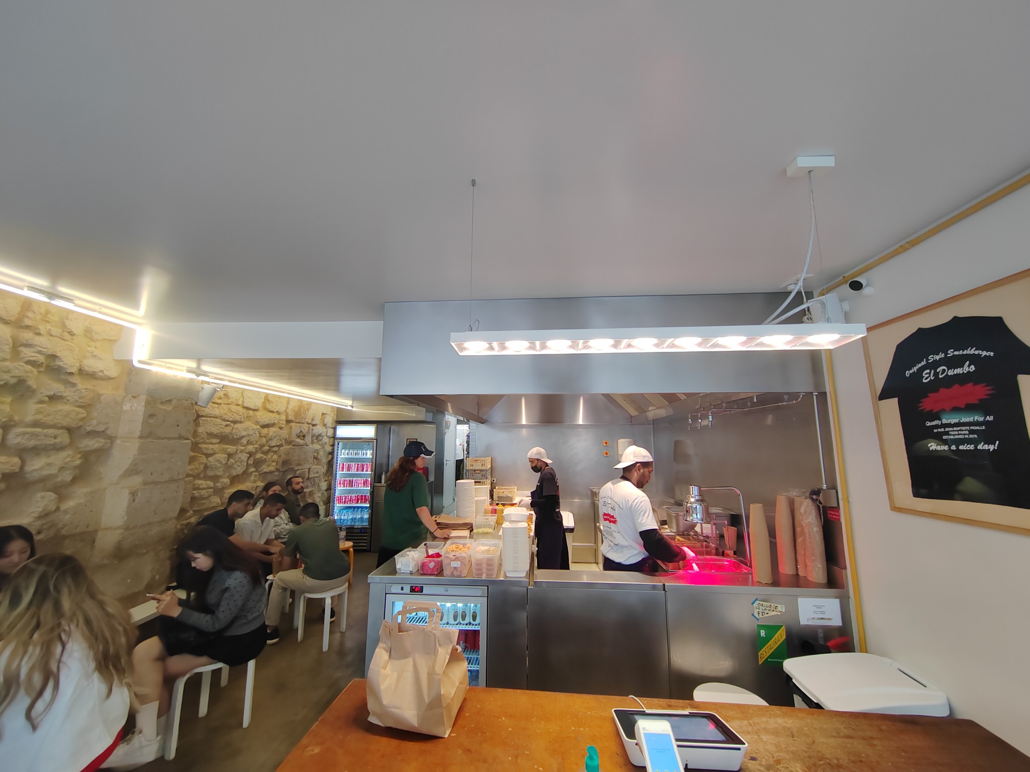 Rue de Poitou - Smash burger Dumbo - Burger à Paris et à Londres