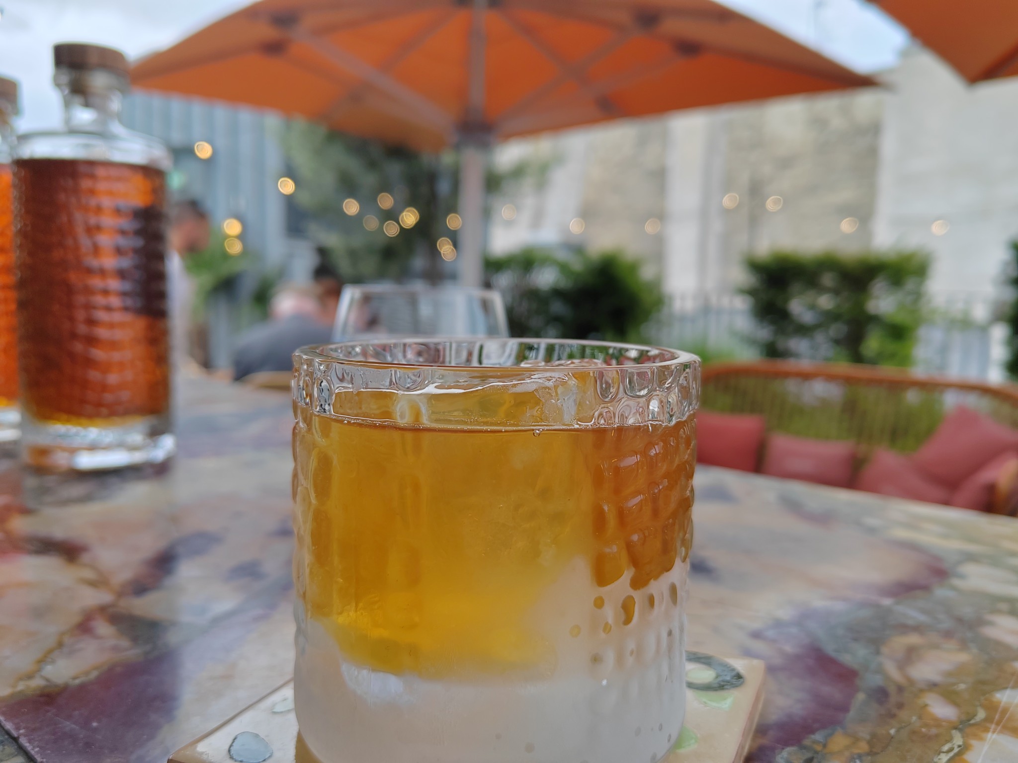 Banana Old fashioned - Rooftop Eminente au Drawing Hotel - Paris, été 2025