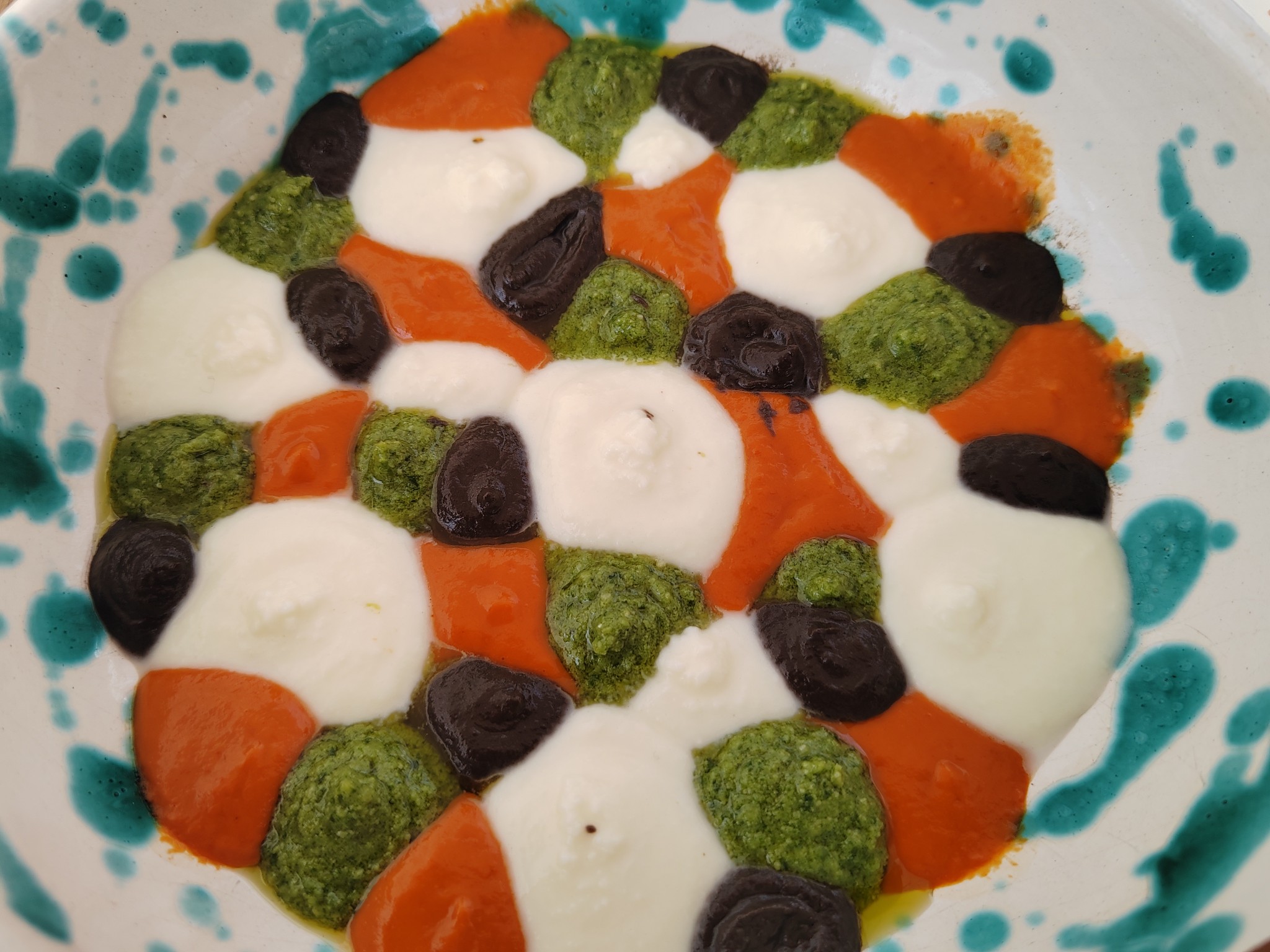 Assiette à saucer - Bijou Plage Experimental - Cannes (été 2025)