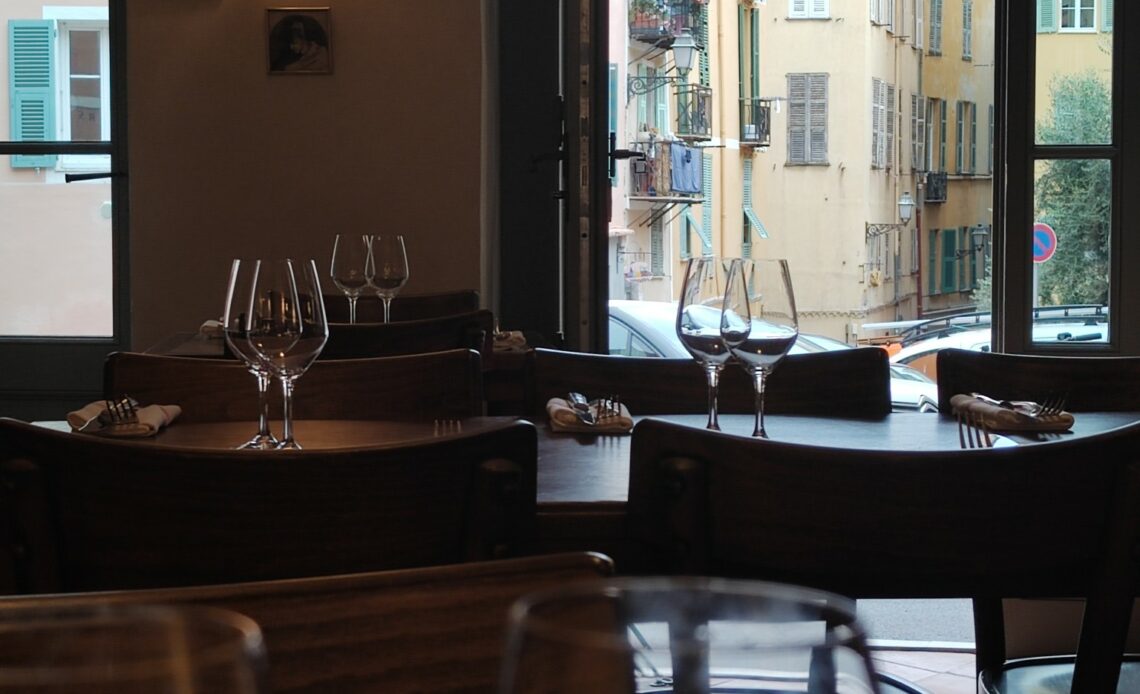 Salle du bistrot - Bistrot des Serruriers - Hôtel du Couvent - Nice (été 2025)