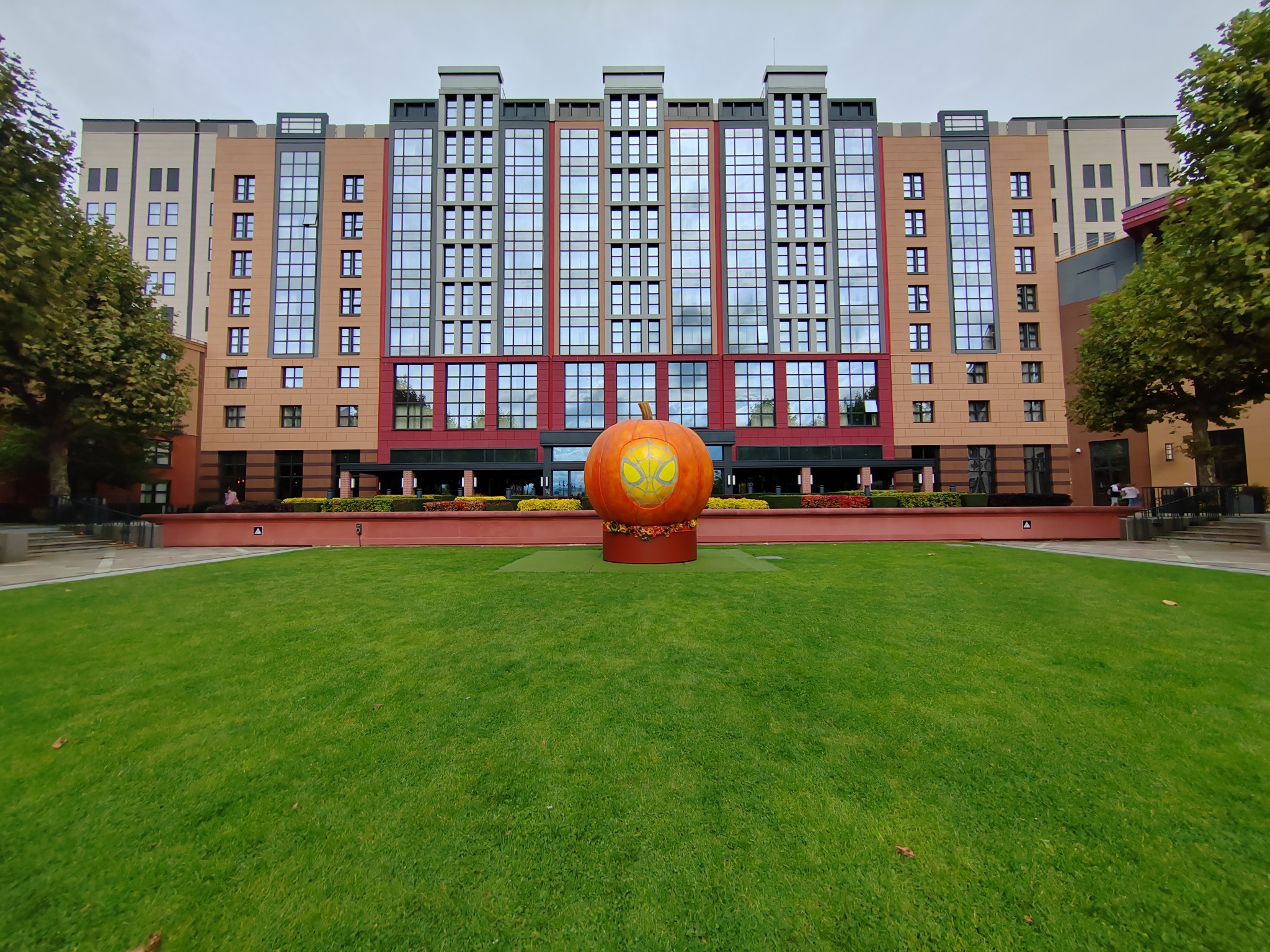 Citrouille Halloween 2025 - Disney Hotel the Art of Marvel