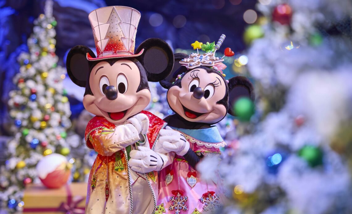 Mickey et Minnie à Noel - Disneyland Paris