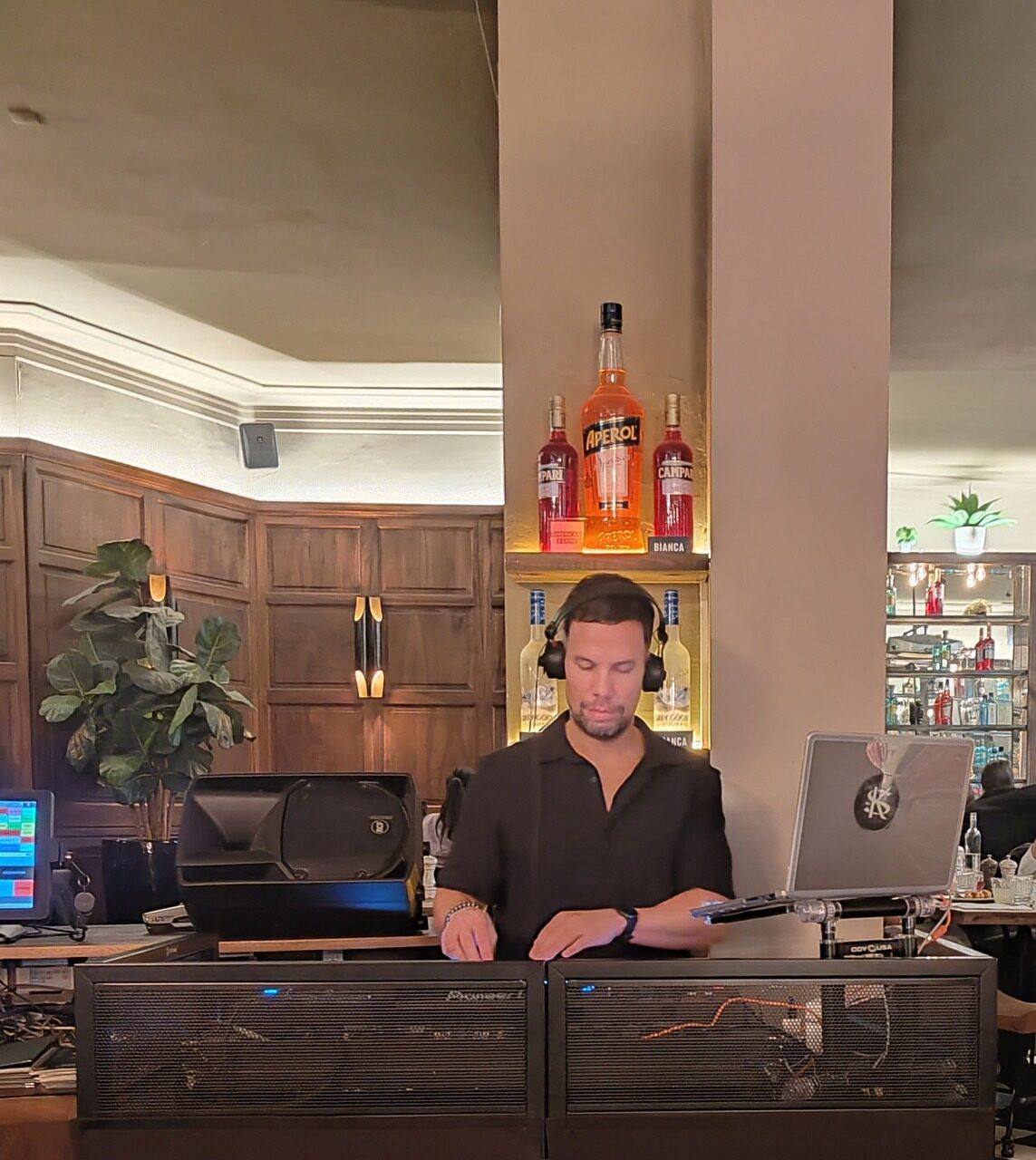 DJ - Bianca Trattoria - Brunch italien à Paris 2ème (Bourse)