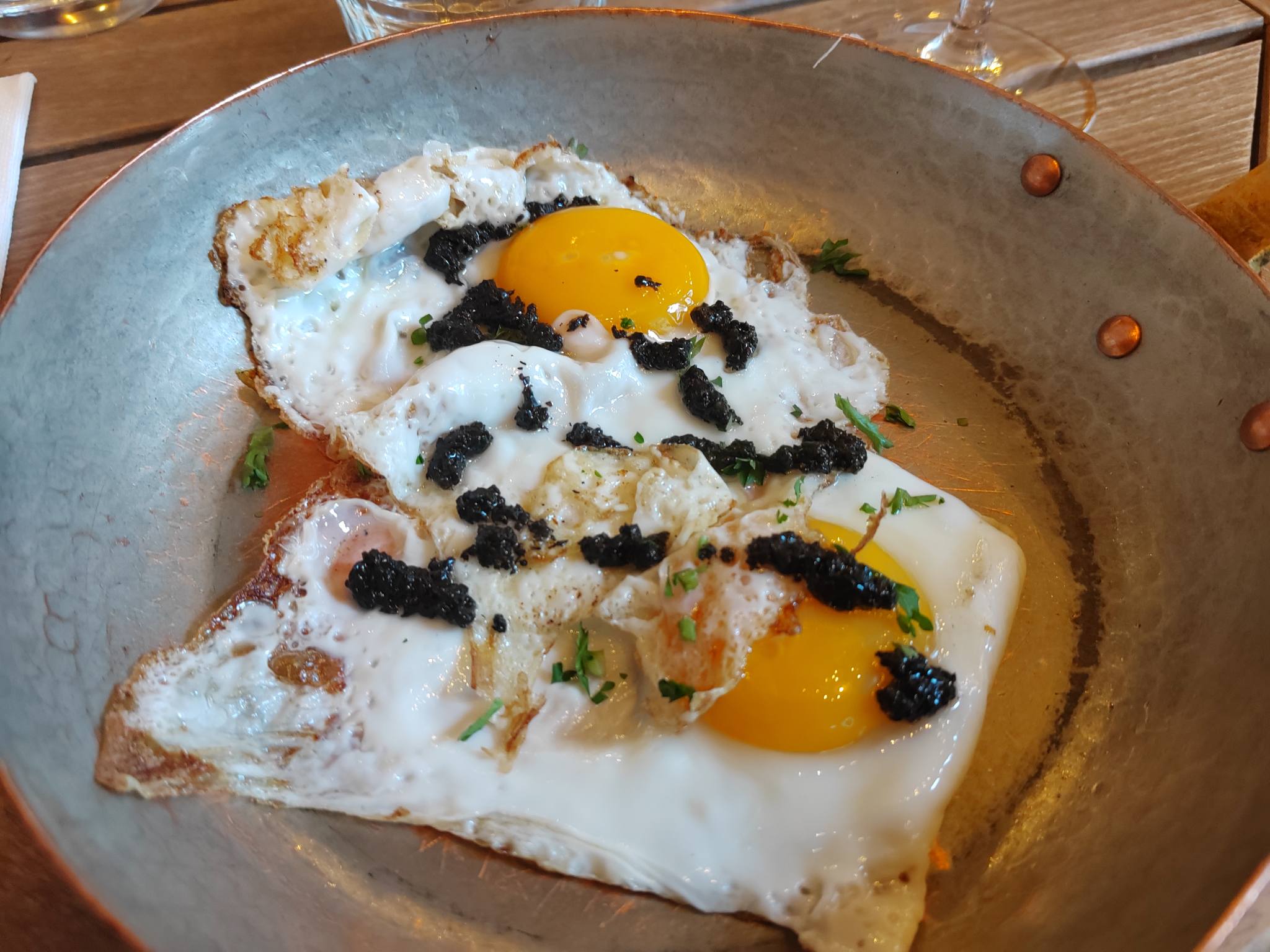 Oeufs au plat à la truffe - Brunch italien à Paris 2ème (Bourse)