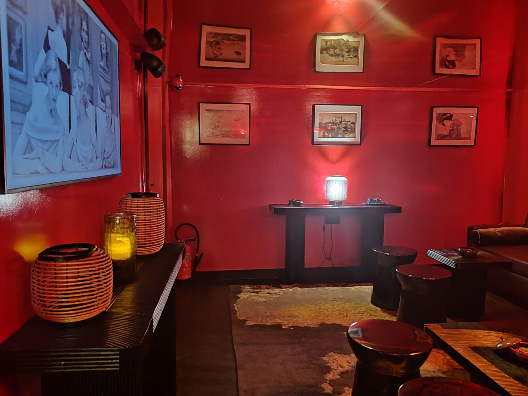 Haze Paris - Fumoir speakeasy au sous-sol du bar à cocktails