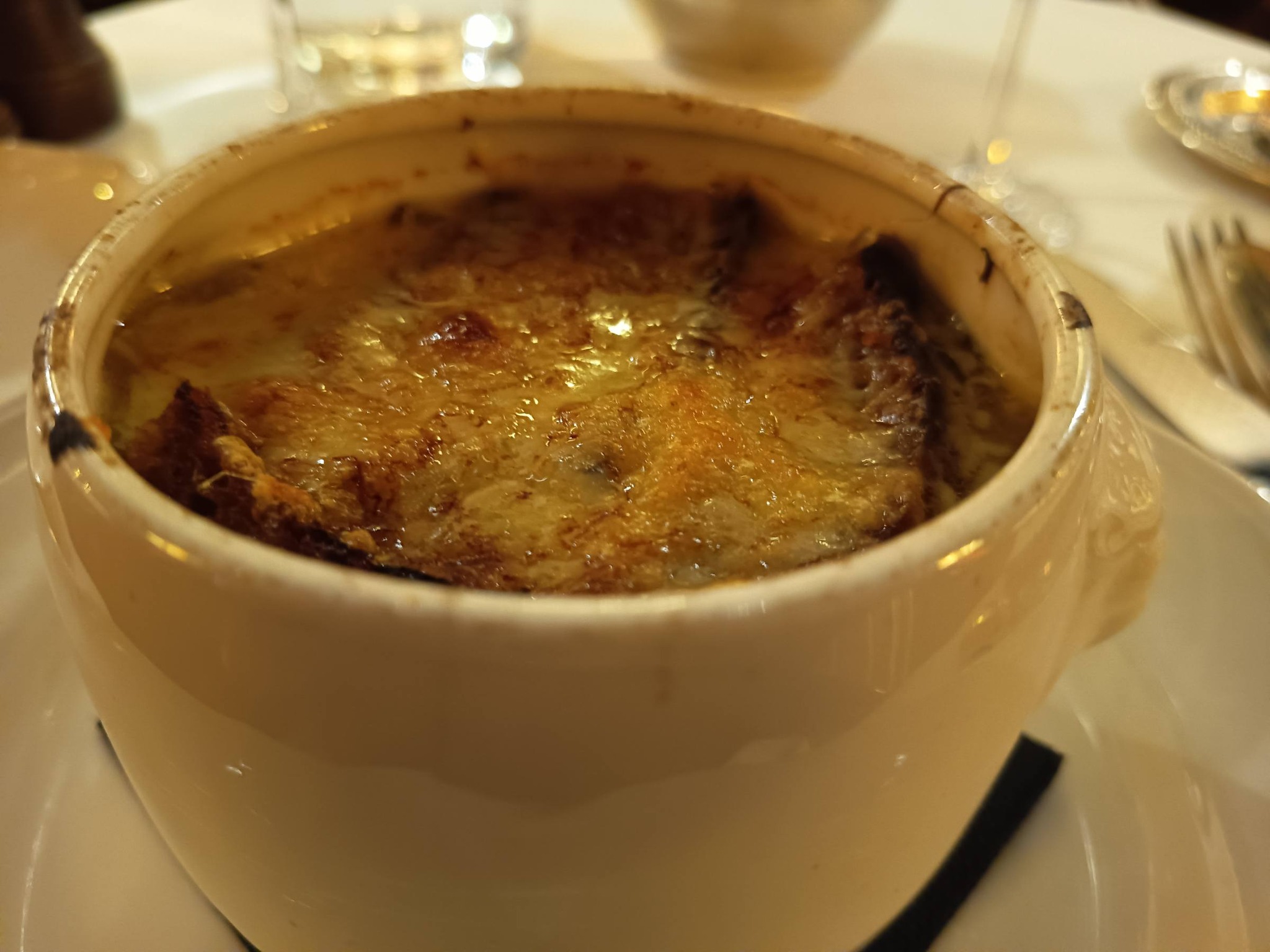 Le Berkeley - Restaurant à Paris 8ème - Soupe à l'oignon