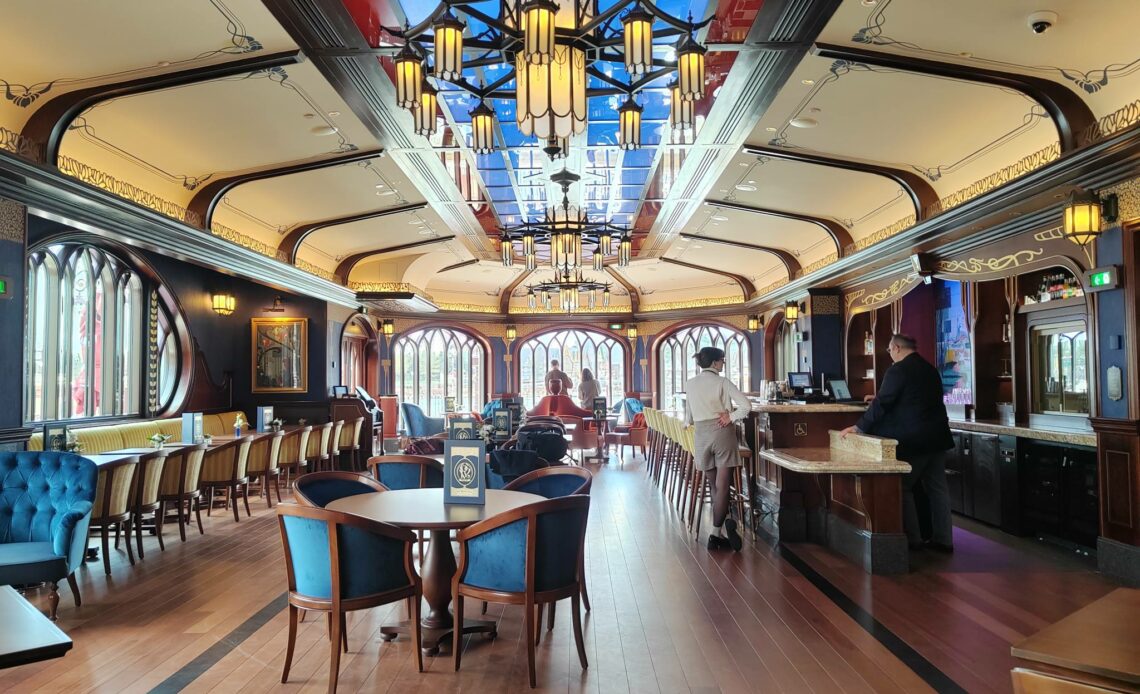 Disney Adventure World - The Regal View Lounge