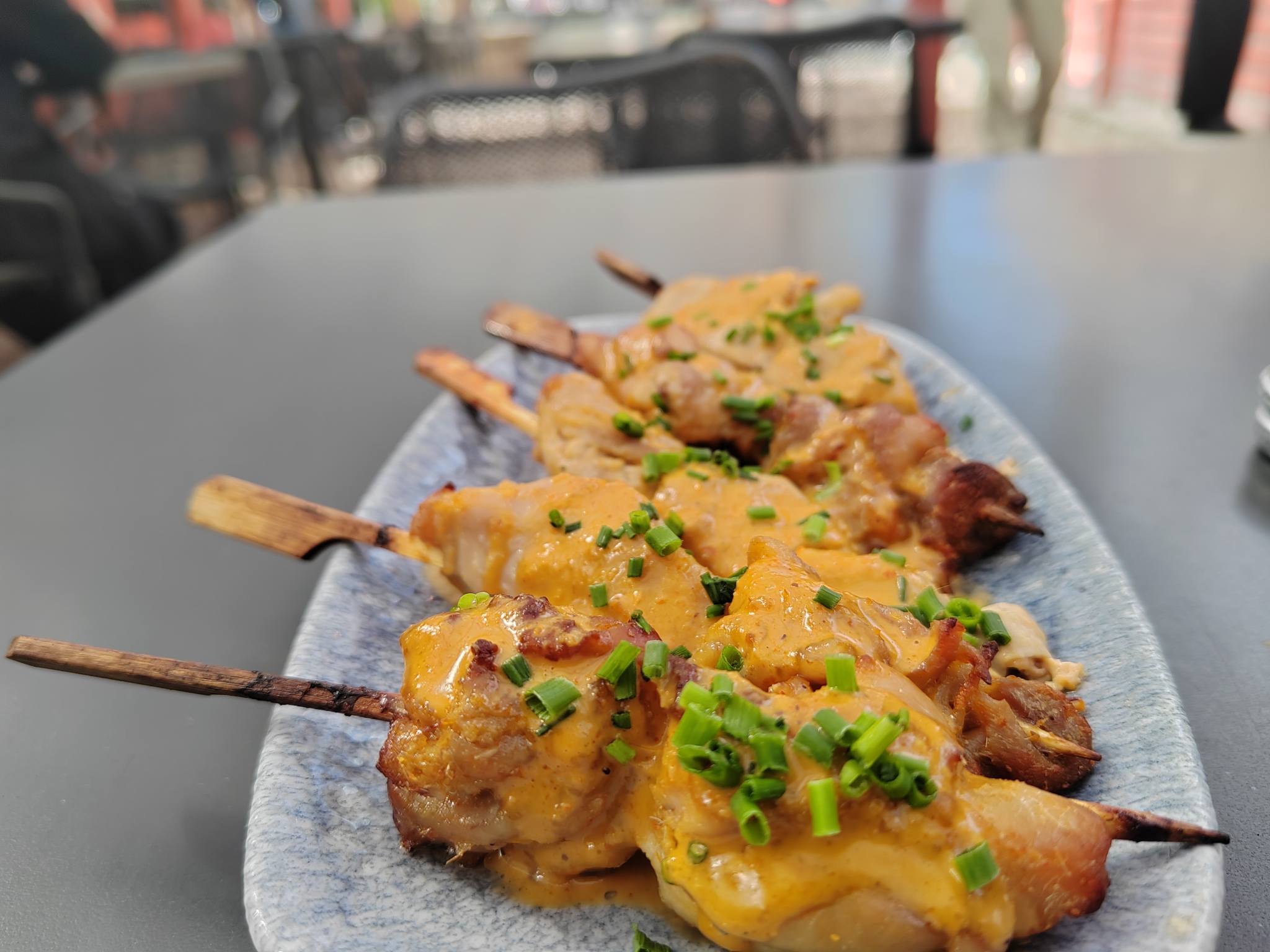 Brochettes de poulet - Café A - Paris Gare de l'Est- Terrasse food et boissons