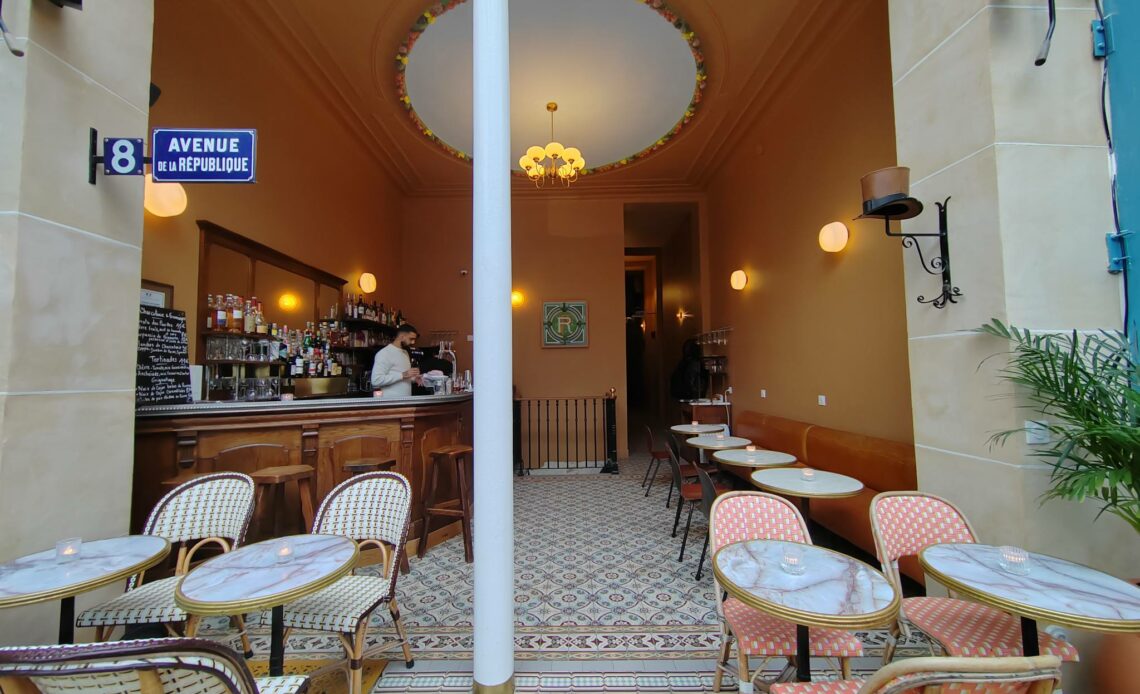 French Riviera République - Bar à cocktails à Paris 11e
