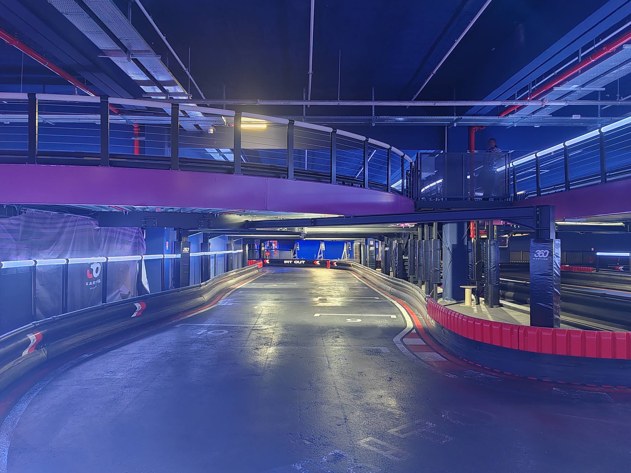 Piste de karting électrique chez Nikito World à Rosny-sous-Bois