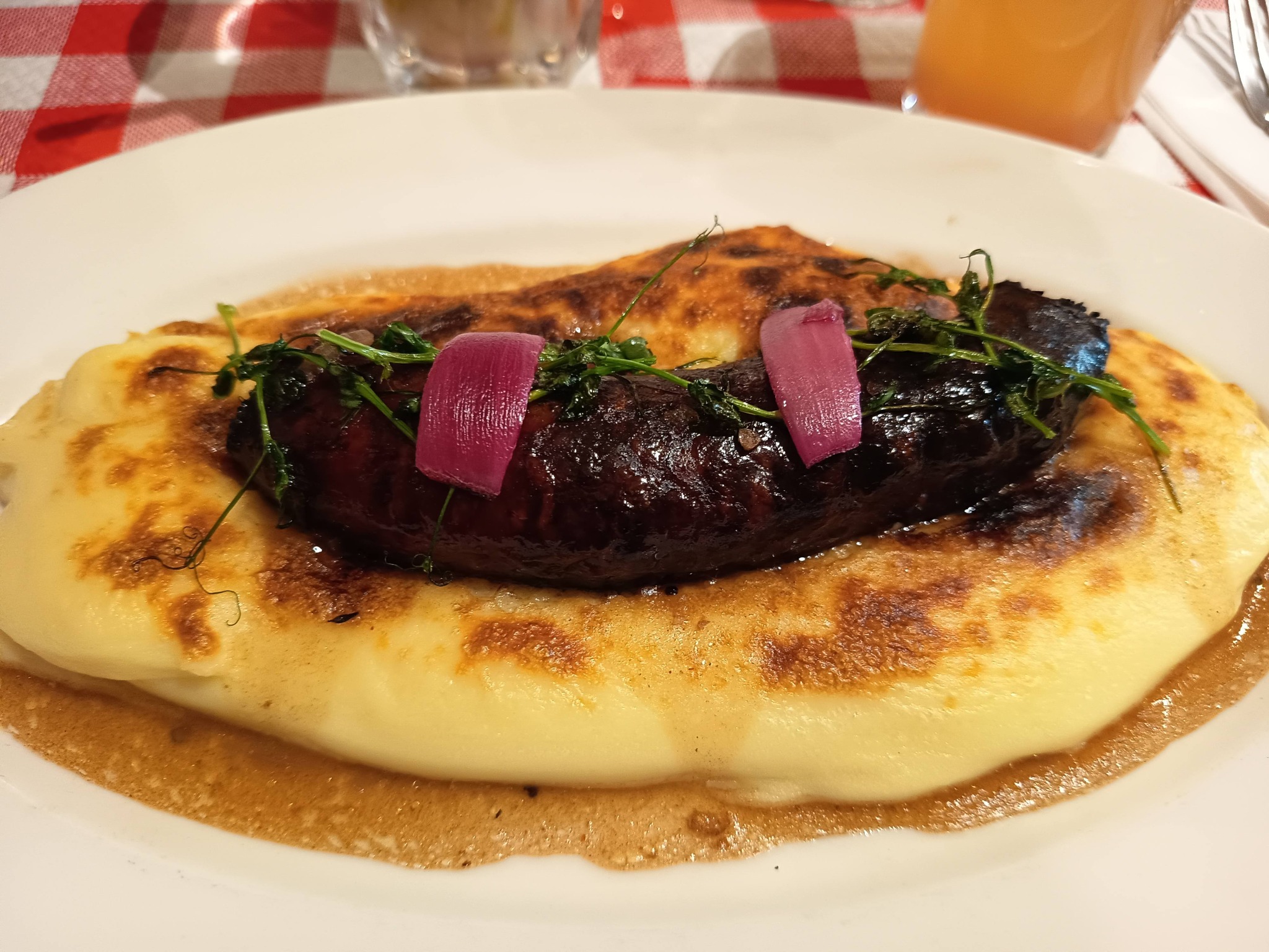 Saucisse-aligot - Les Bavards Ménilmontant - Restaurant-brasserie dans le 20e arrondissement