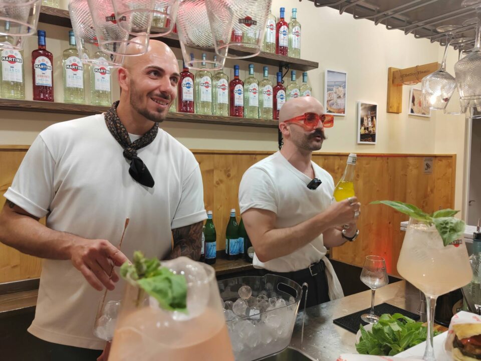 Davide Bagnato et Monsieur Camille pour Martini