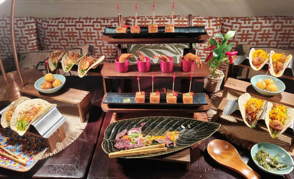 Buffet du brunch au restaurant Amazonia à Paris (Tour Eiffel)