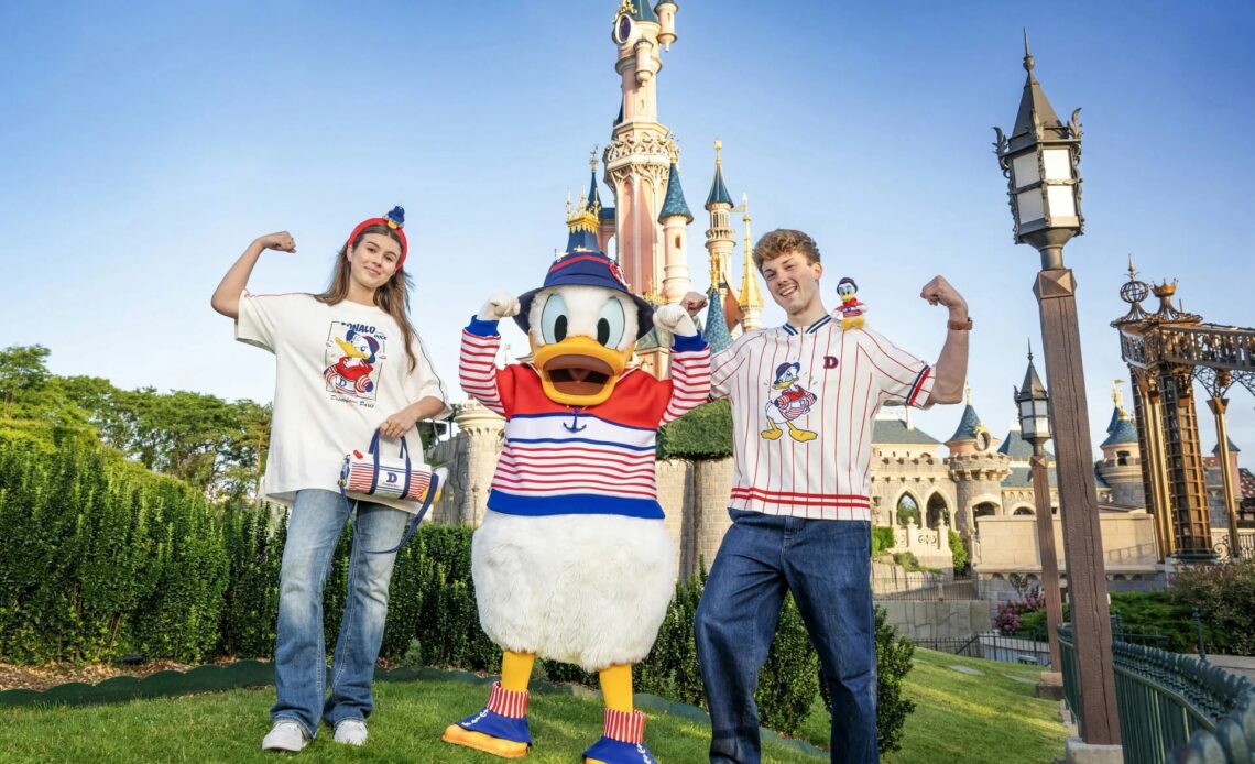 Disneyland Paris - Nouveau merchandising Donald Duck (été 2026)
