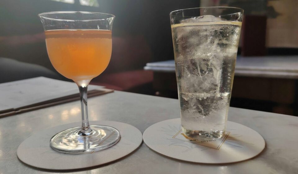 Citron noir et feuille de citronnier - Bar 1802 - Bar à rhum dans le 5e arrondissement de Paris