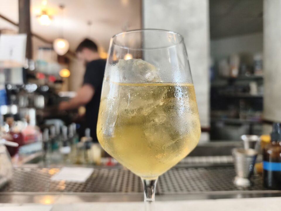 Spritz du bar à cocktails Classique, à Paris