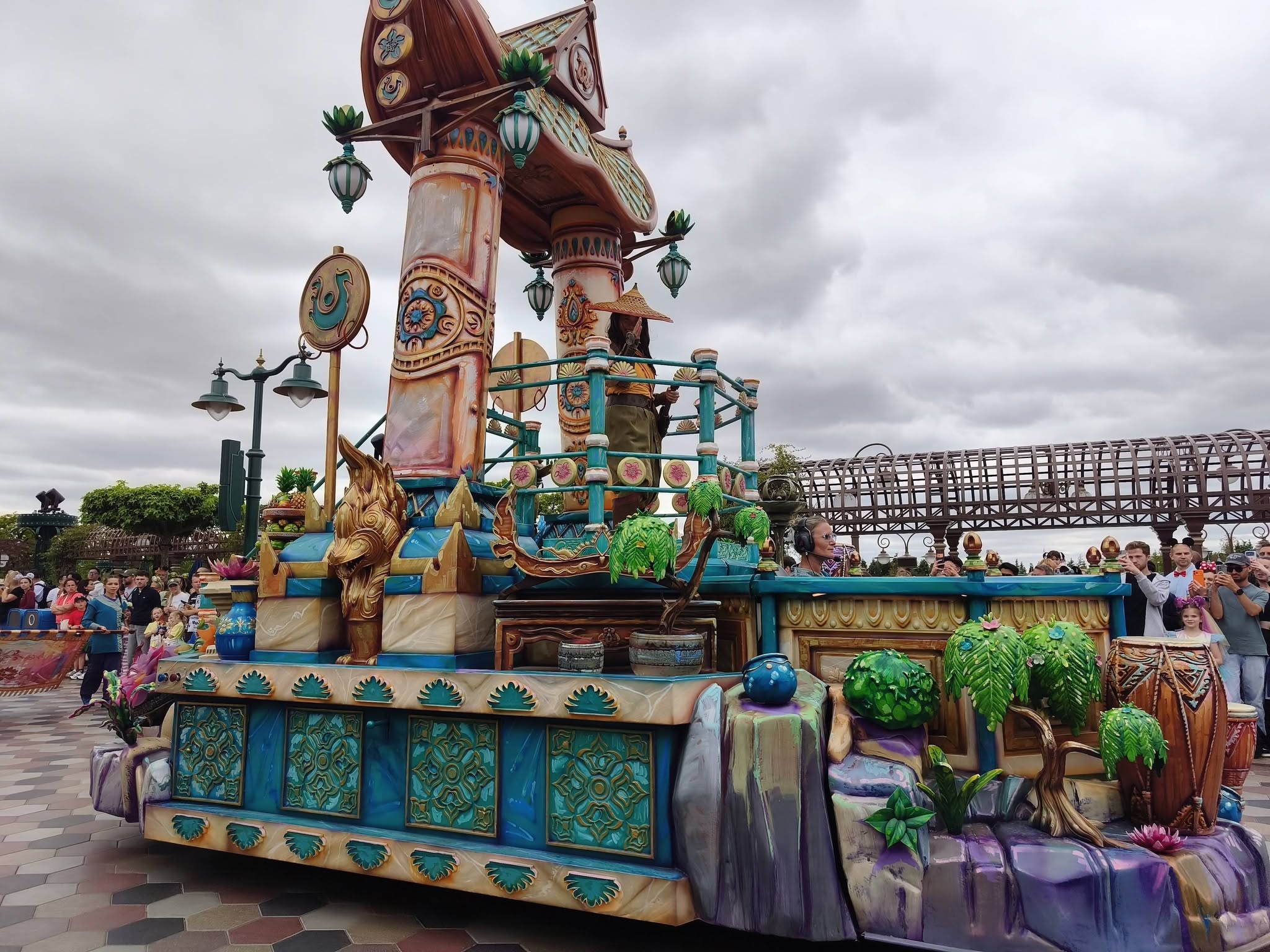 Char - La Cavalcade des Princesses Disney - Nouveau spectacle à Disney Adventure World
